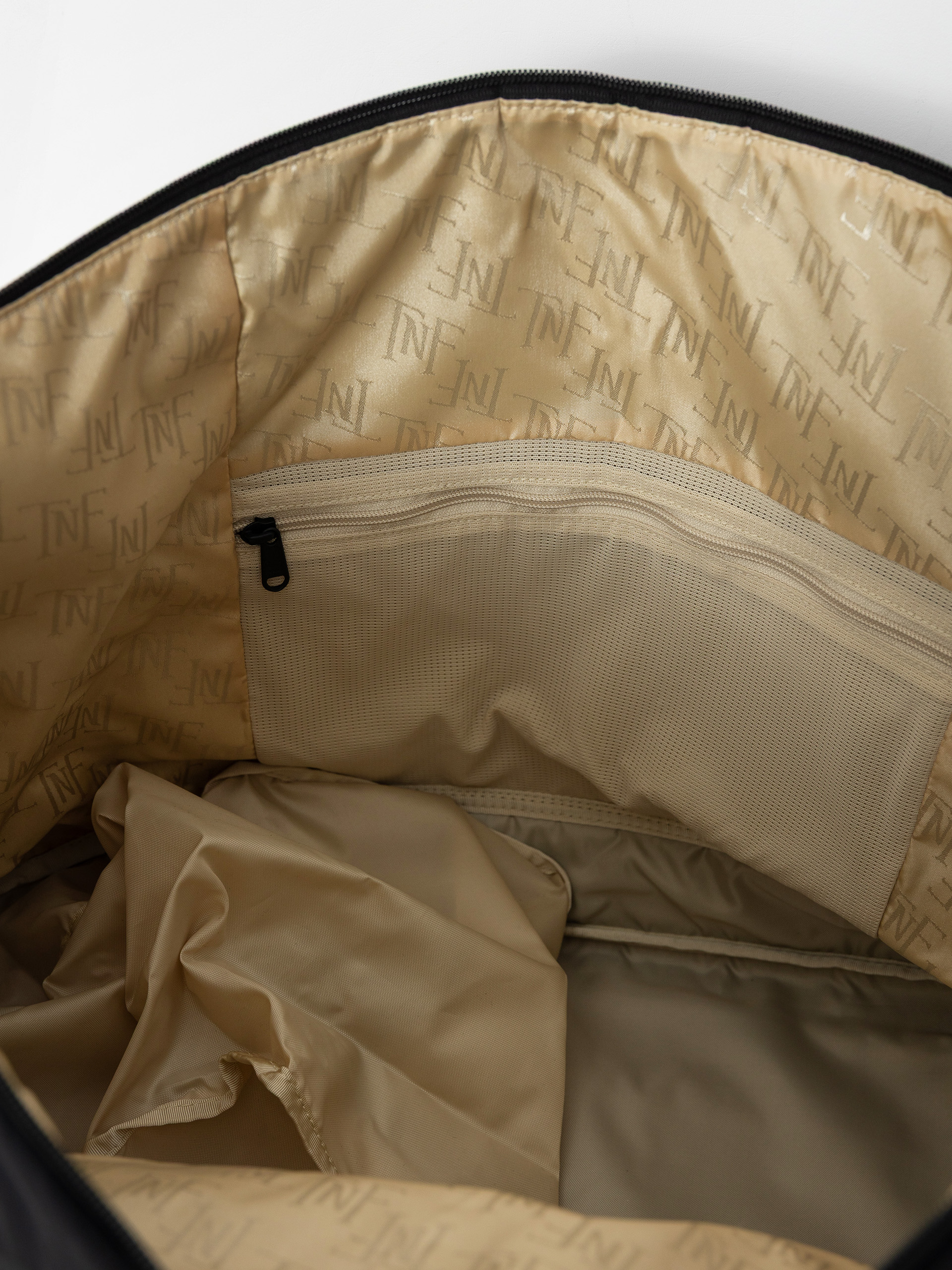 Geantă The North Face Never Stop Weekender Duffel Wmn (tnf black npf)