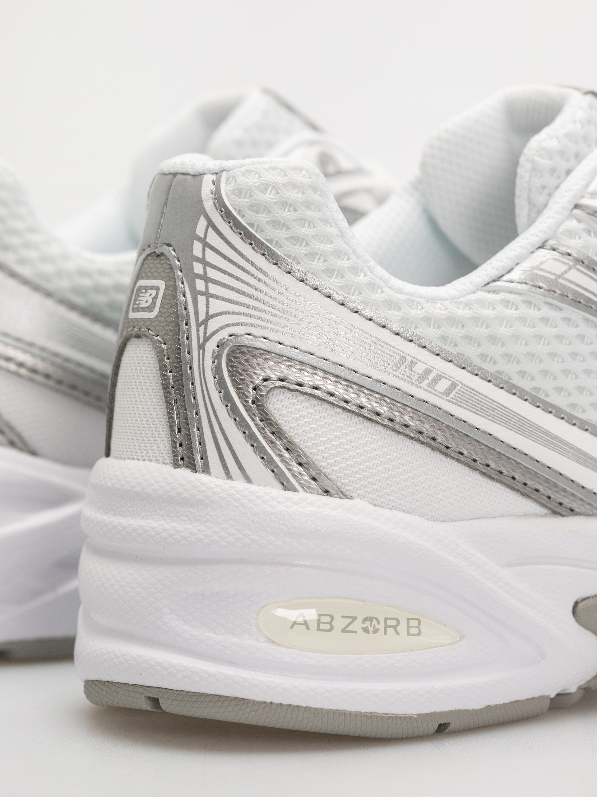 Pantofi New Balance 740 JR (white)