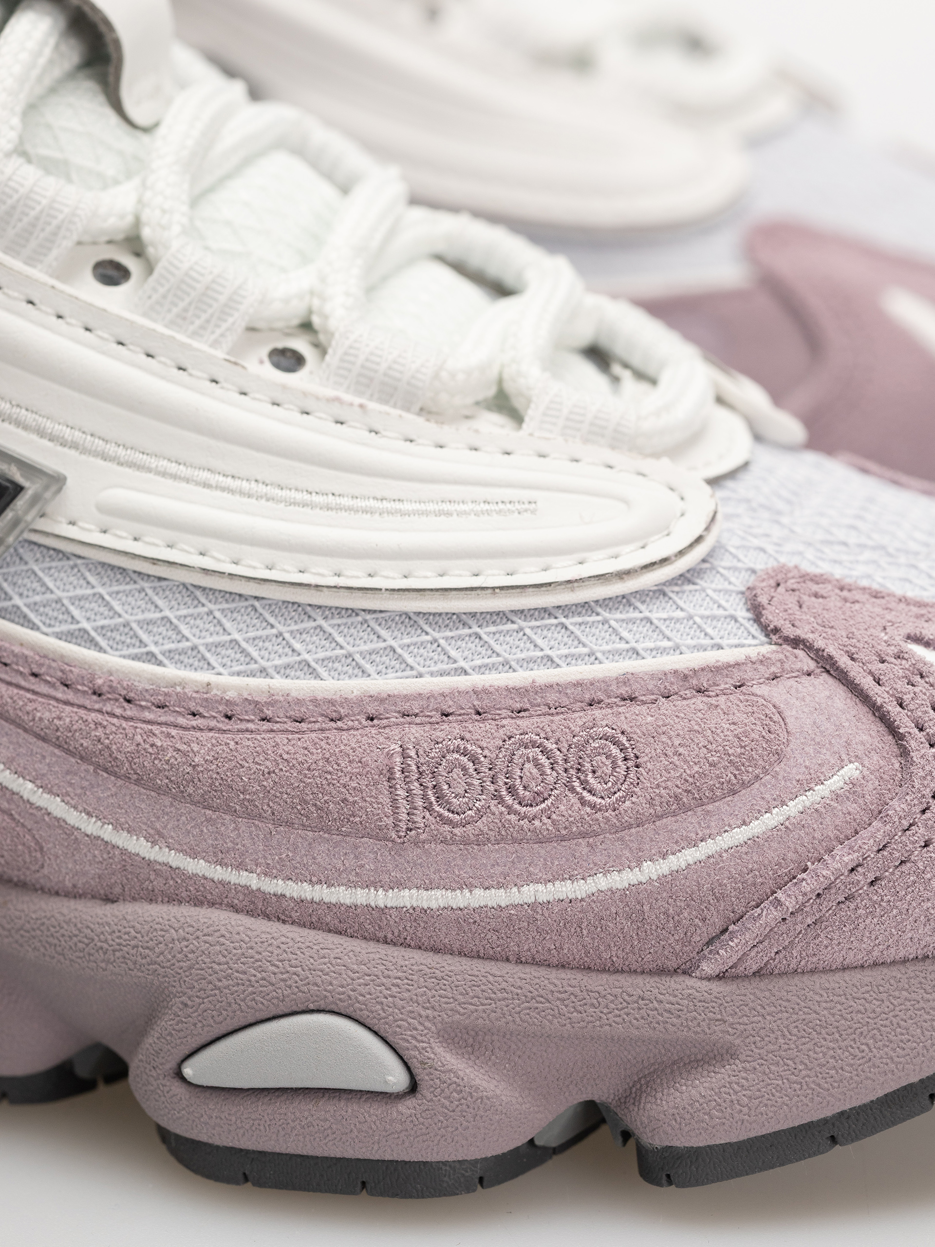 Pantofi New Balance 1000 (ice wine)