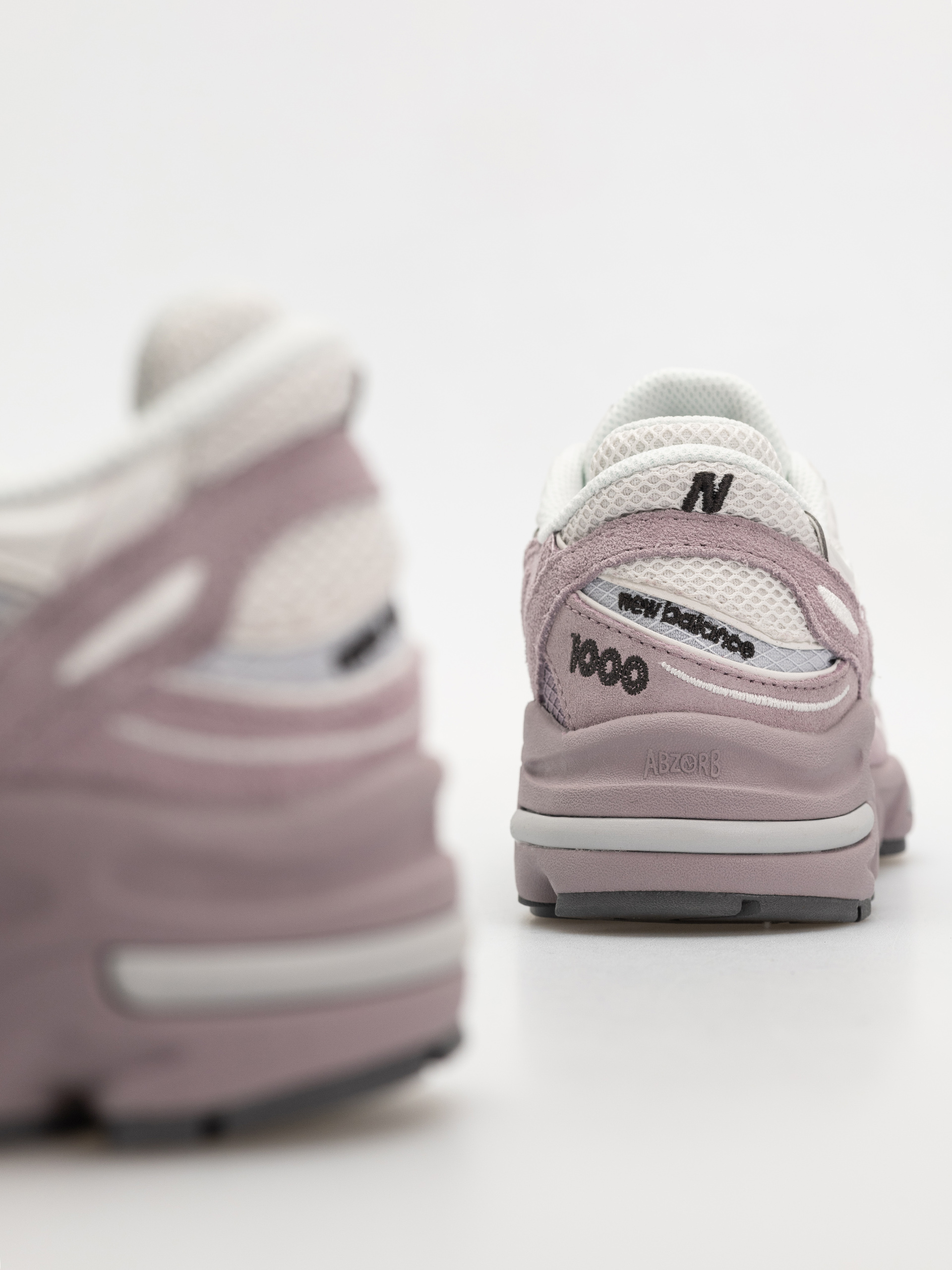 Pantofi New Balance 1000 (ice wine)