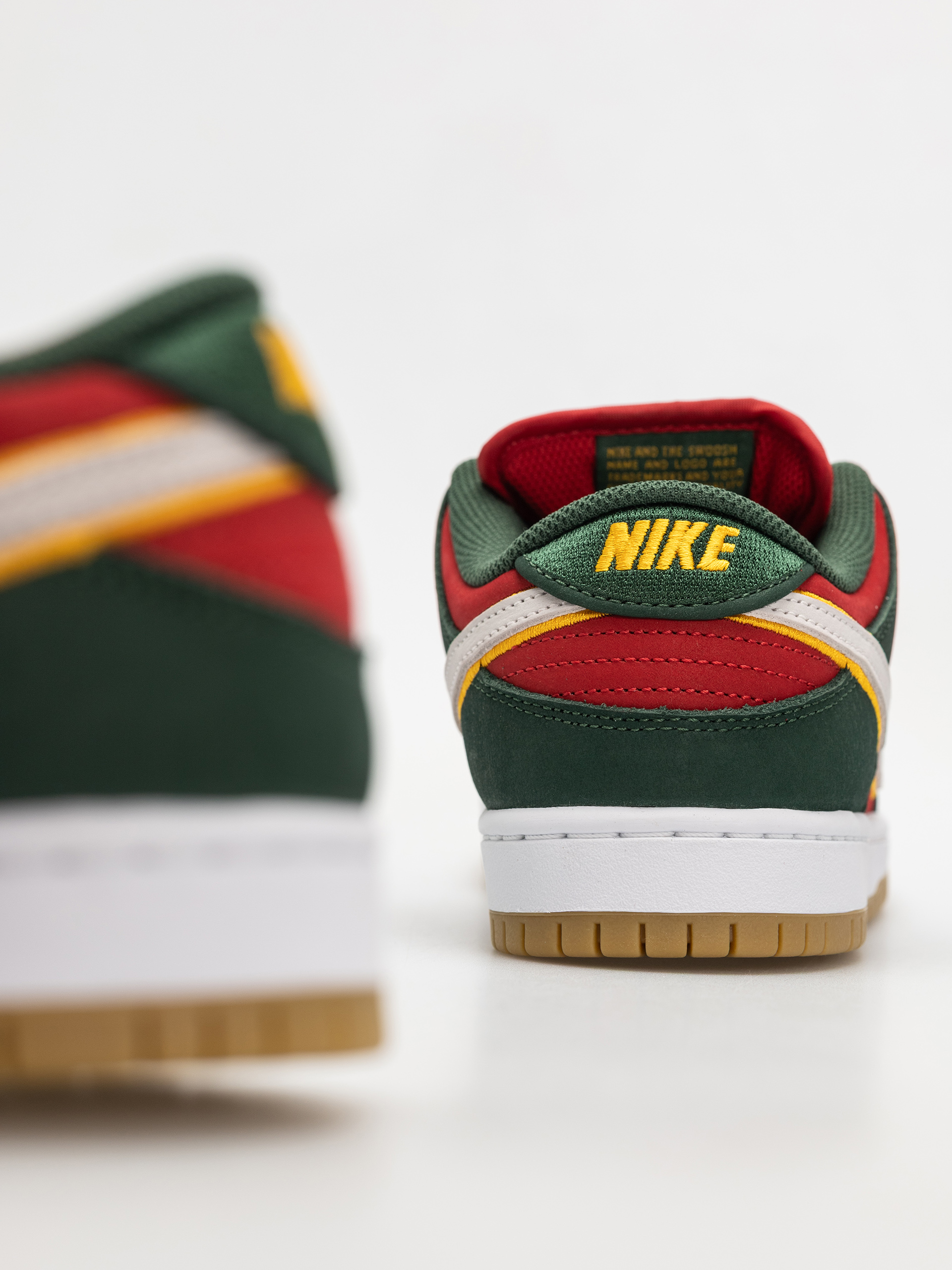 Pantofi Nike SB Dunk Low Pro Prm (fir/white university gold fire red)