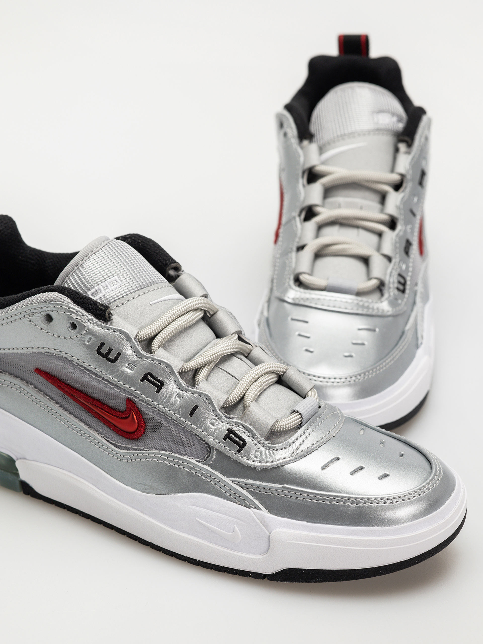 Pantofi Nike SB AIR MAX ISHOD PRM (metallic silver/varsity red)