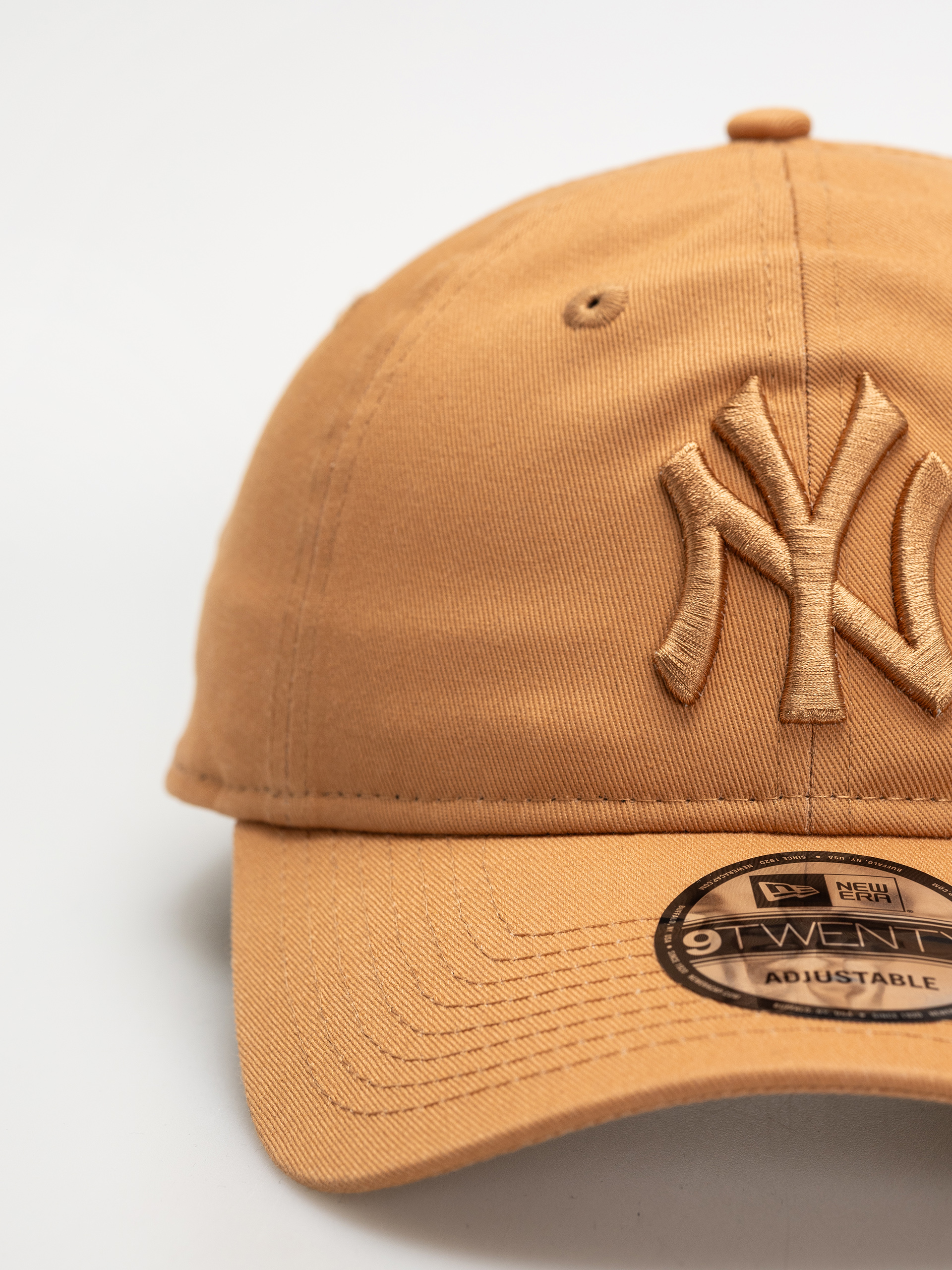 Șapcă New Era League Essential 9Twenty New York Yankees (dk beige)