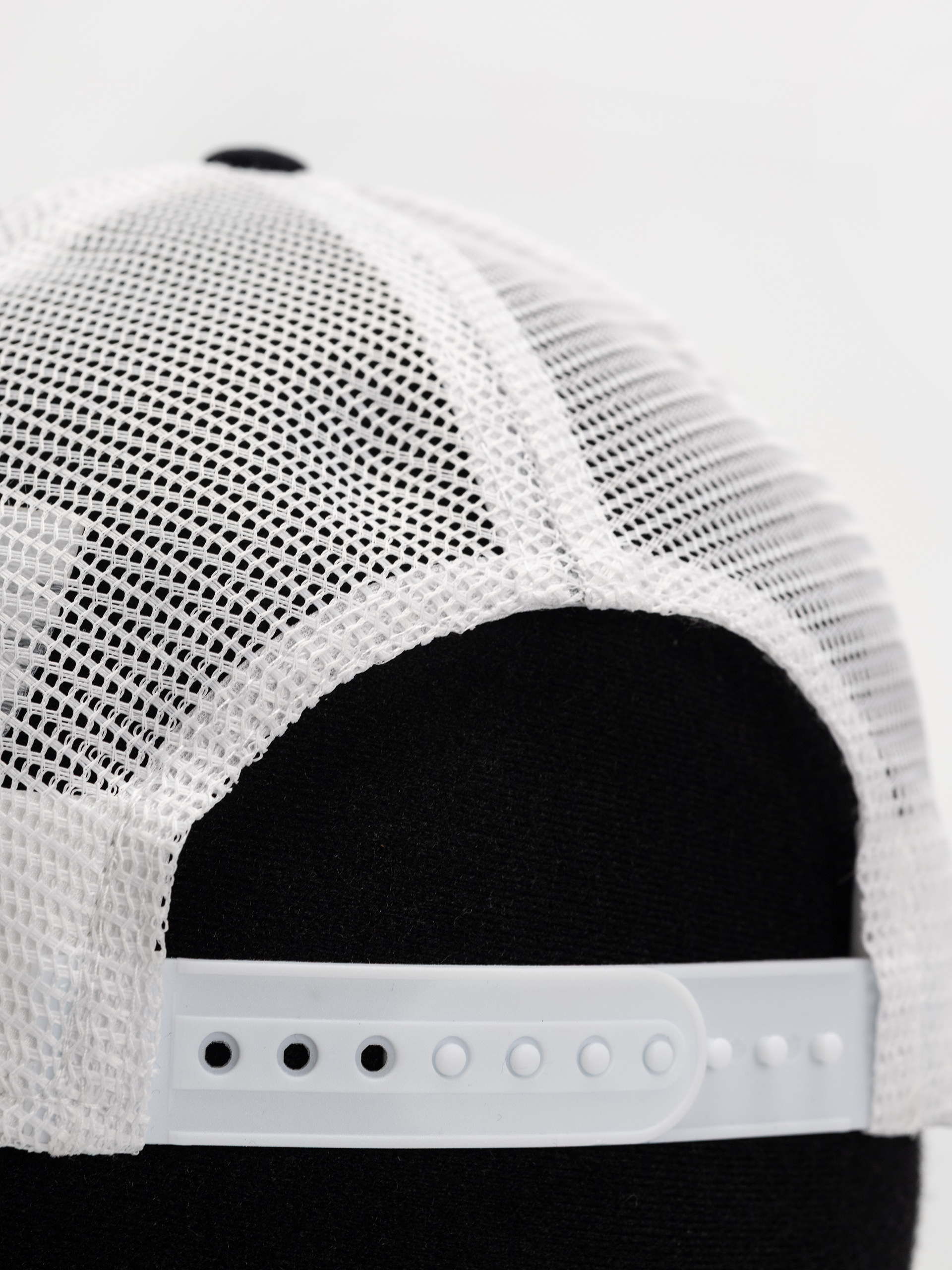 Șapcă New Era Sustainb League Essential Trucker Rbullf1 (dk blue)