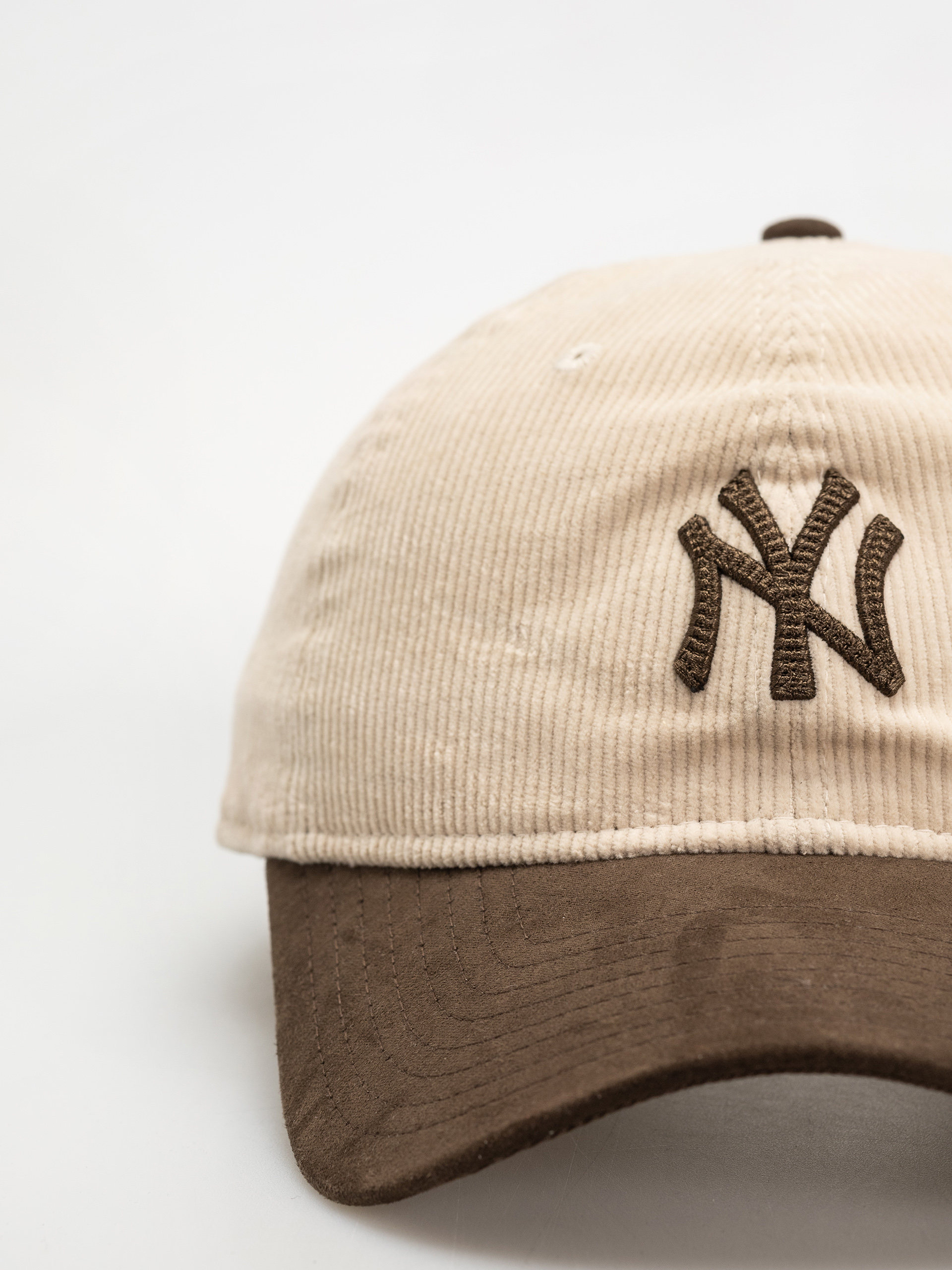 Șapcă New Era Premium Cord 9Twenty New York Yankees (light beige)
