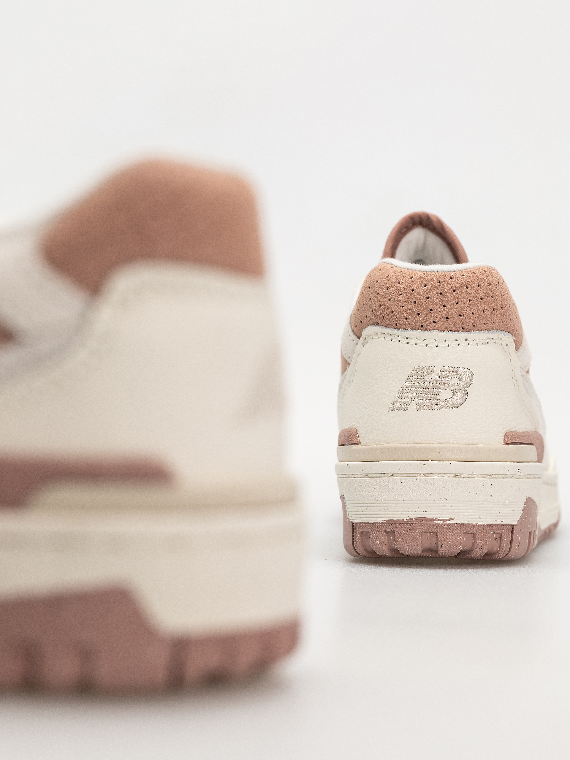 Pantofi New Balance 550 Wmn (sea salt)