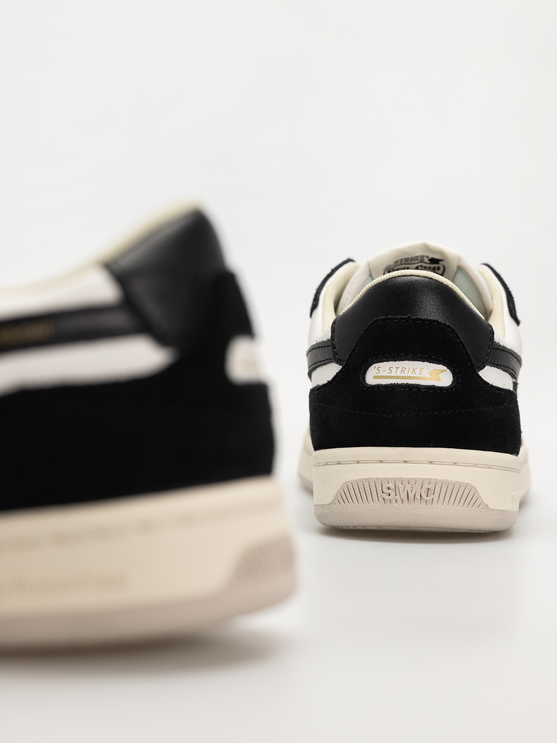 Pantofi Stepney Workers Club Pro Cup 01 S-Strike (black white)