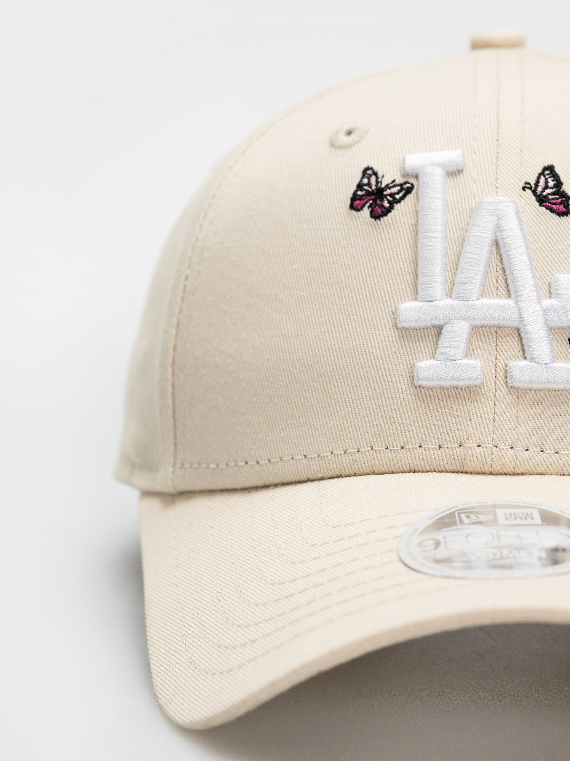 Șapcă New Era Icon 9Forty La Dodgers Wmn (light beige)
