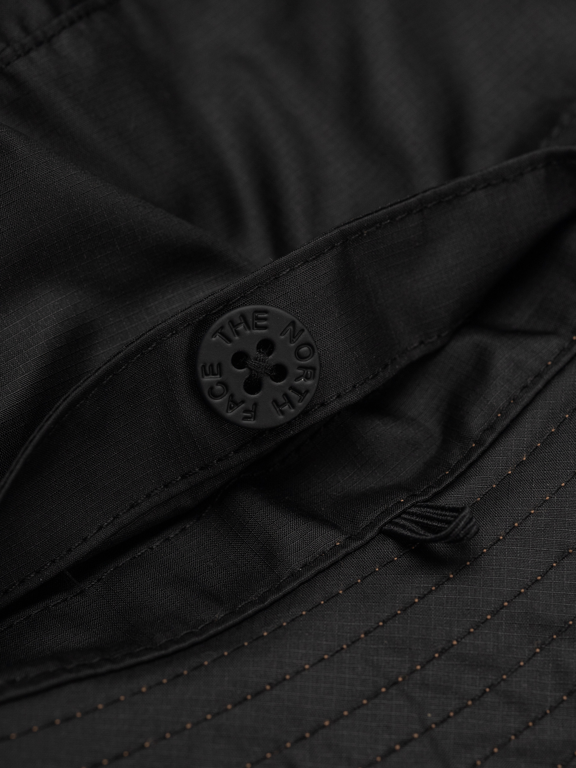 Pălărie The North Face Sun Stash (latte/tnf black)