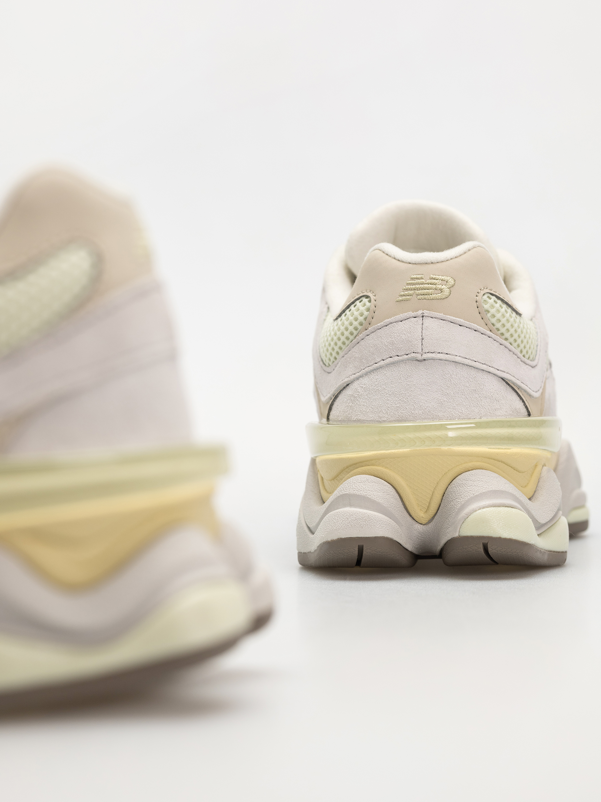 Pantofi New Balance 9060 (mineral)