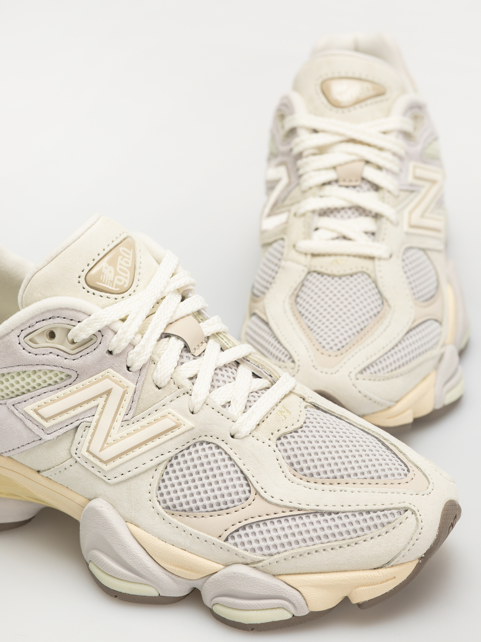 Pantofi New Balance 9060 (mineral)