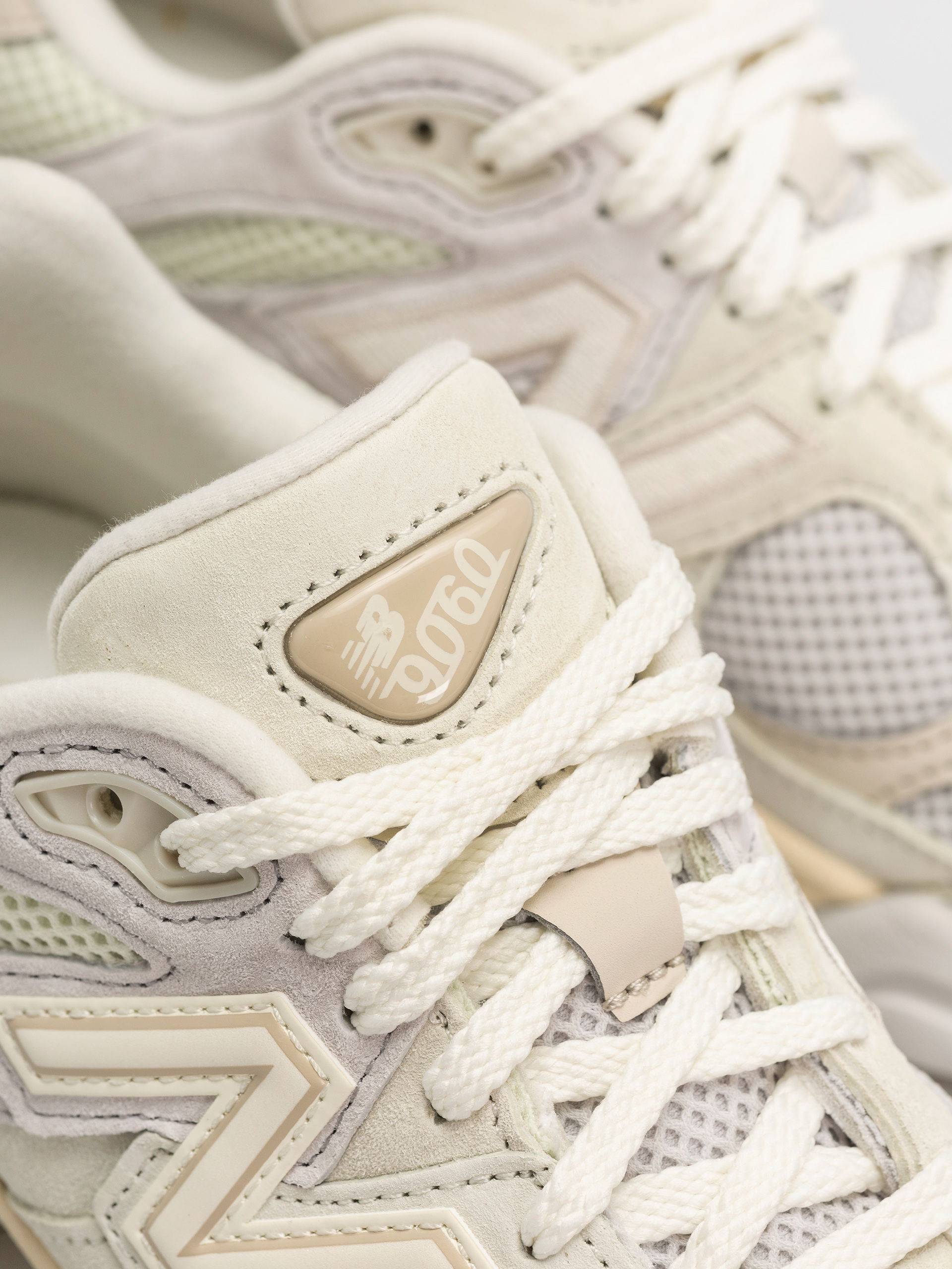 Pantofi New Balance 9060 (mineral)