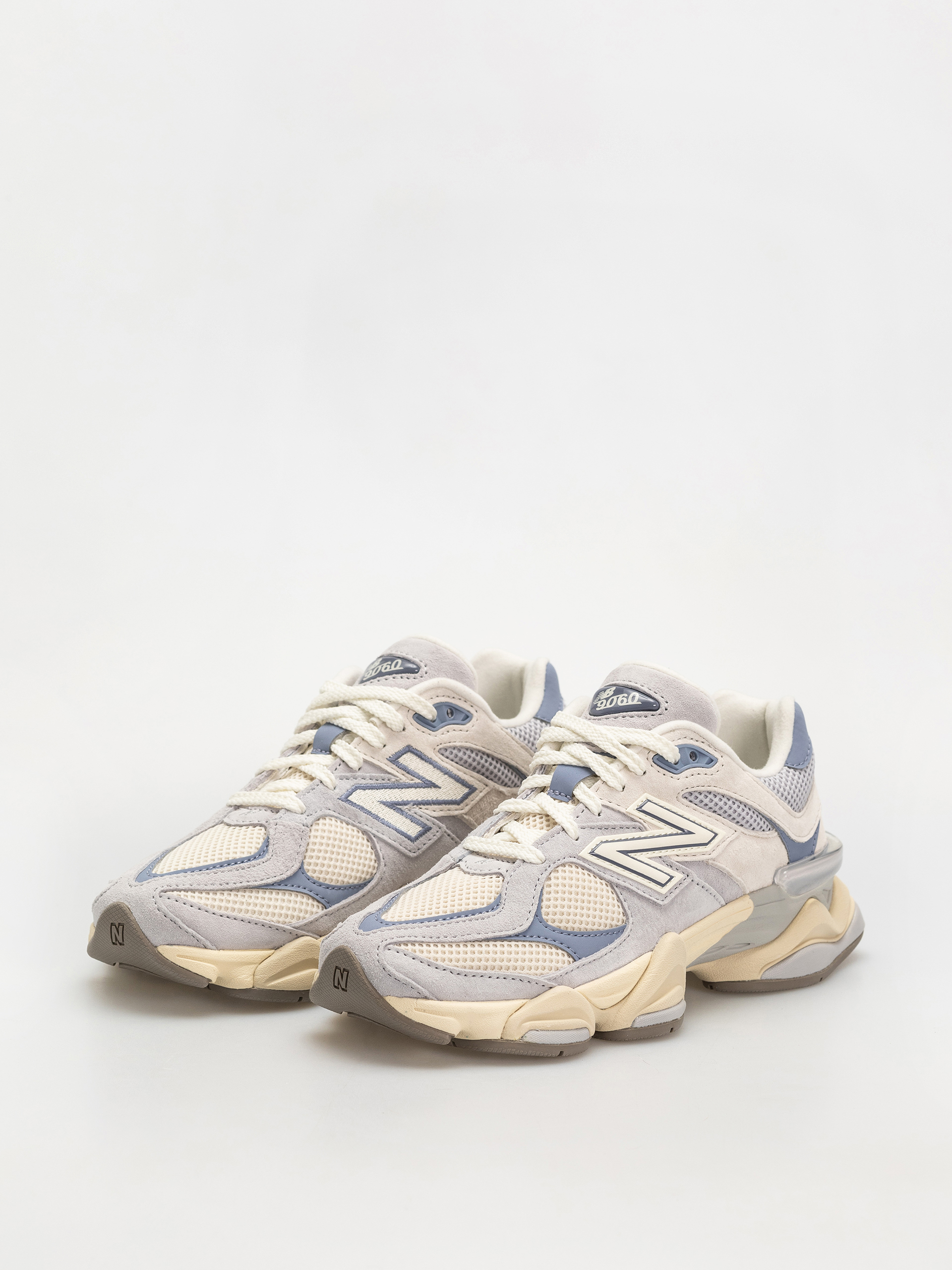 Pantofi New Balance 9060 (pearl grey)