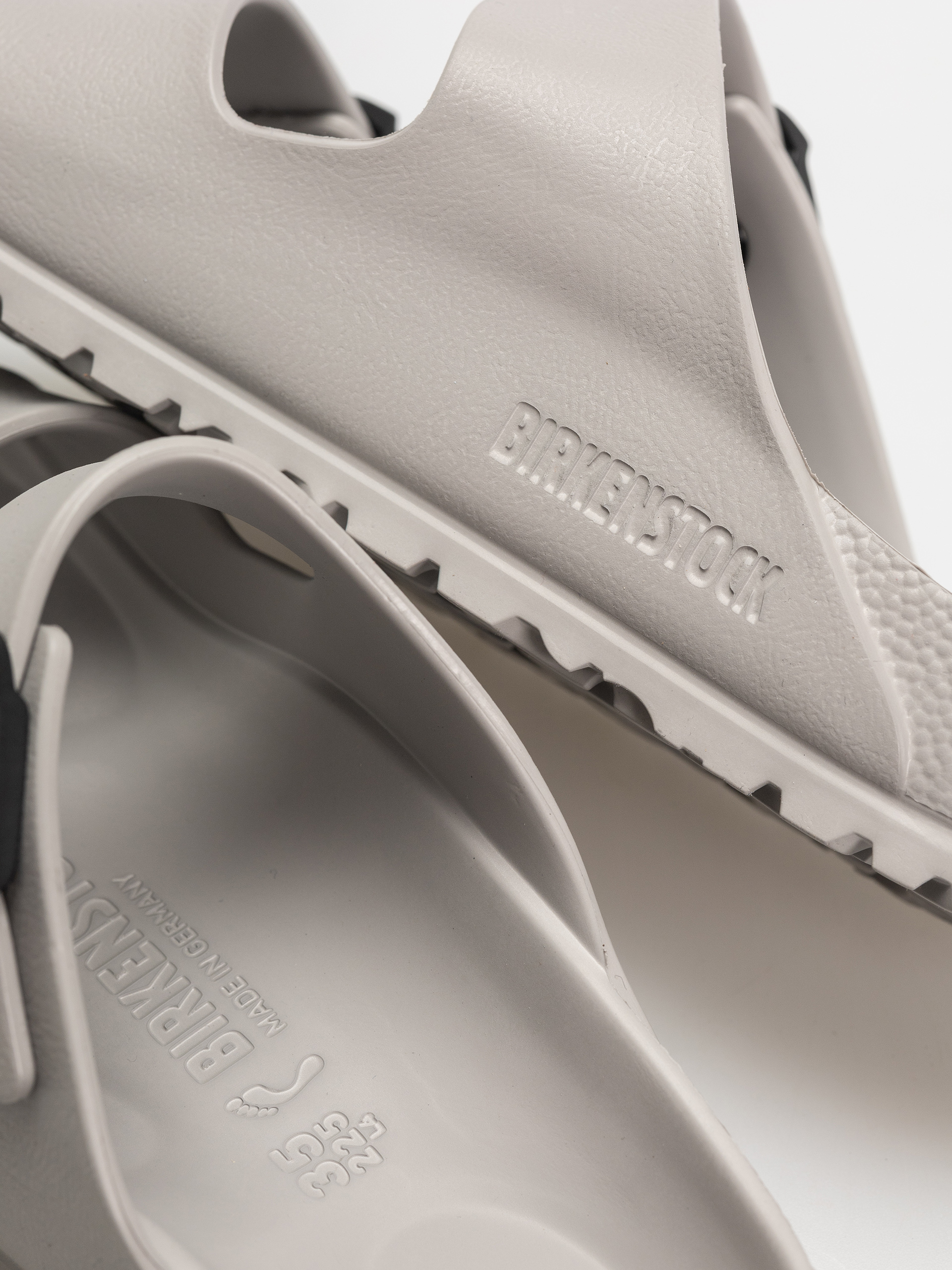 Șlapi Birkenstock Arizona Stealth Buckle EVA Narrow Wmn (stone coin/black)