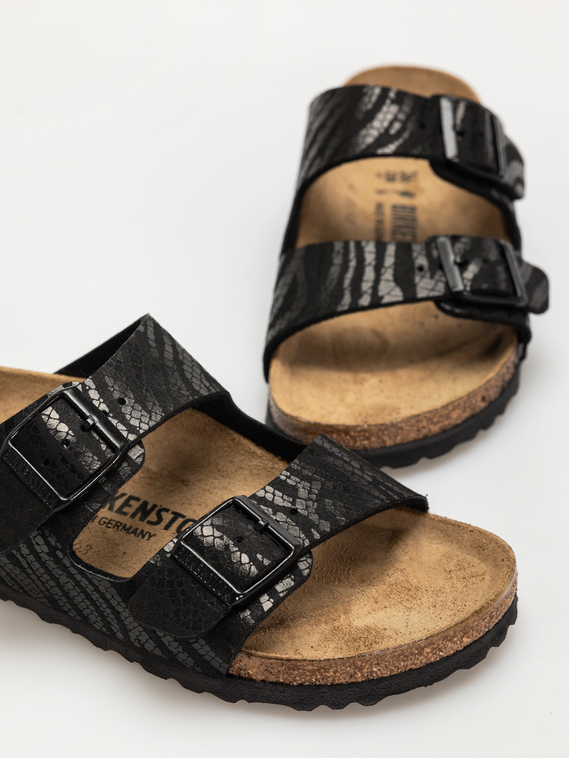 Șlapi Birkenstock Arizona Animal Print Narrow Wmn (zebra black)