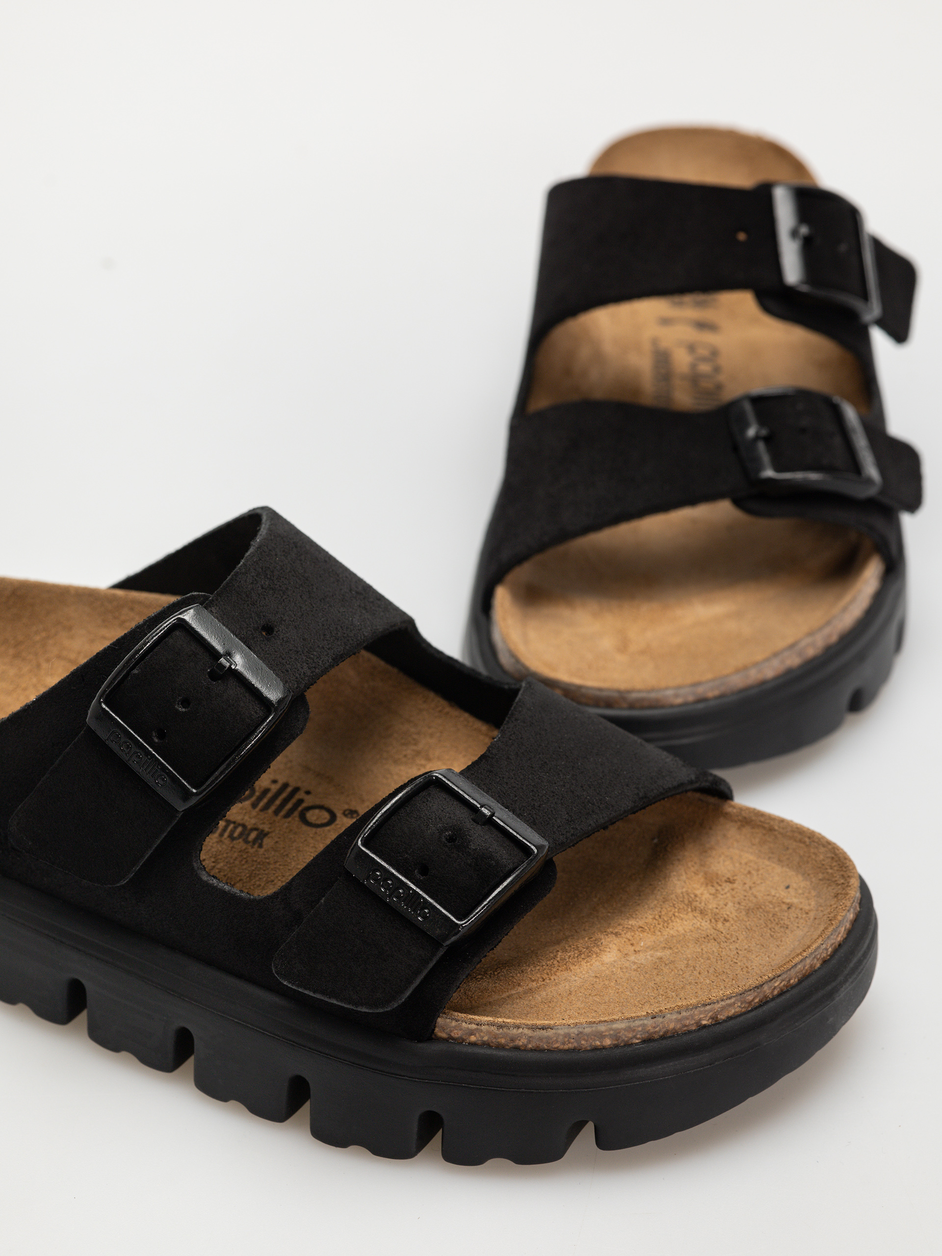 Șlapi Birkenstock Arizona Chunky Suede Narrow Wmn (black/black)