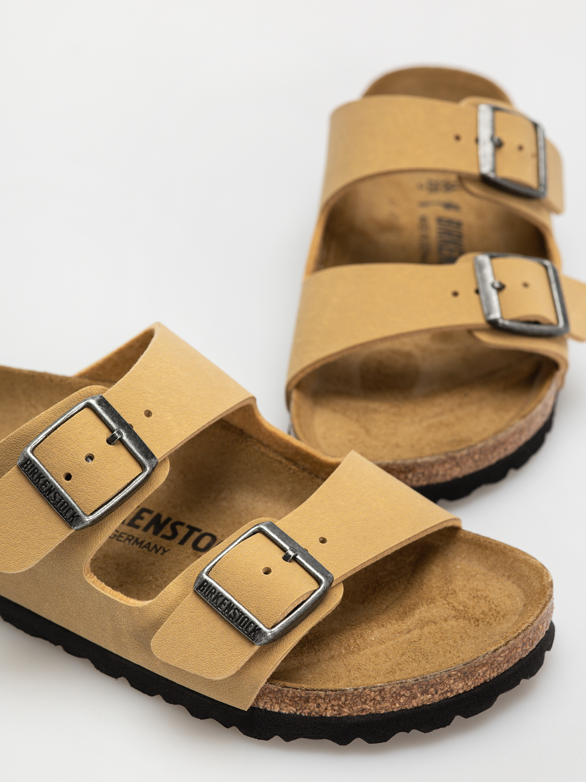 Șlapi Birkenstock Arizona Birkibuc Narrow Wmn (latte cream)