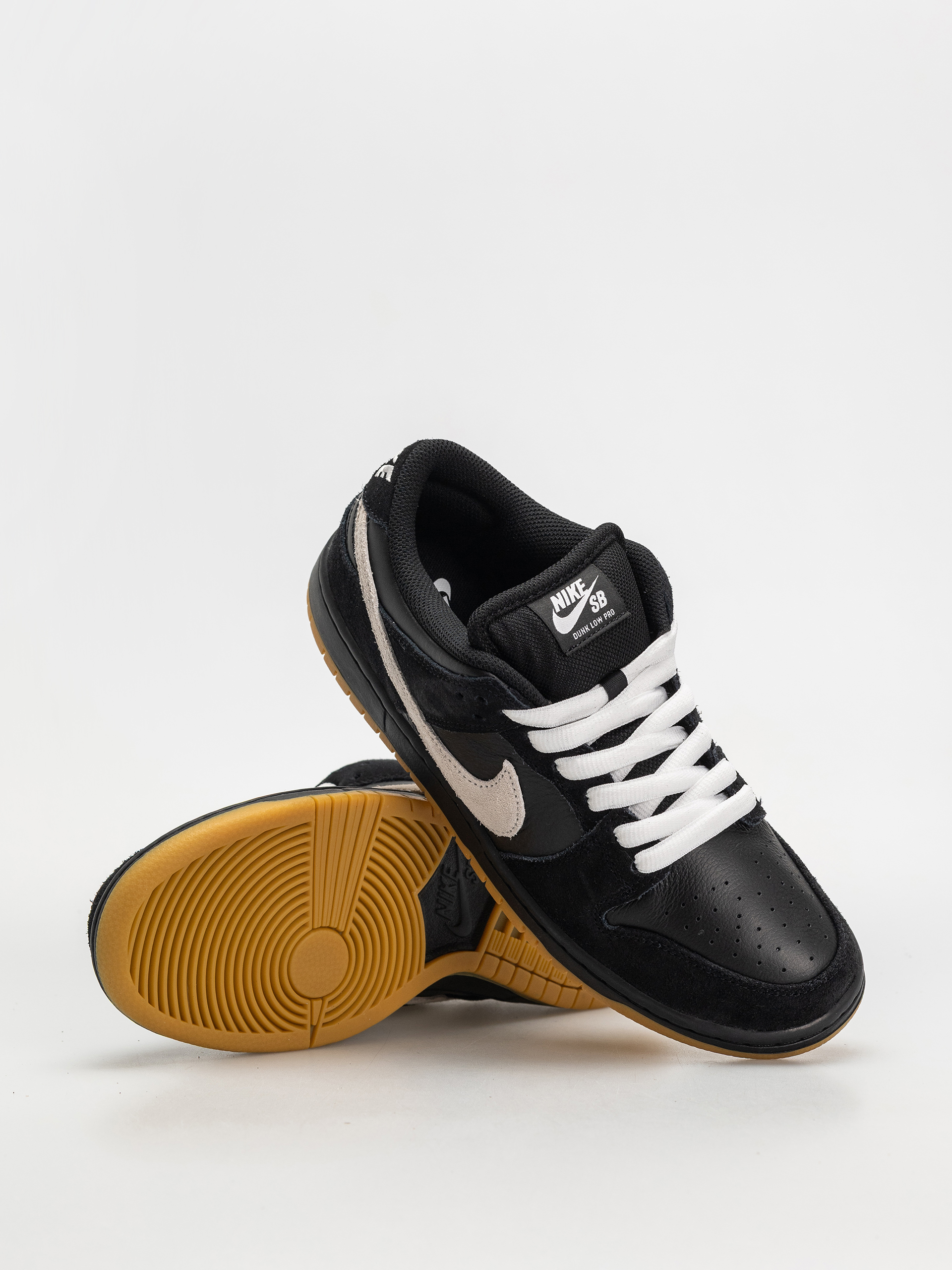 Pantofi Nike SB Dunk Low Pro (black/white black gum light brown)