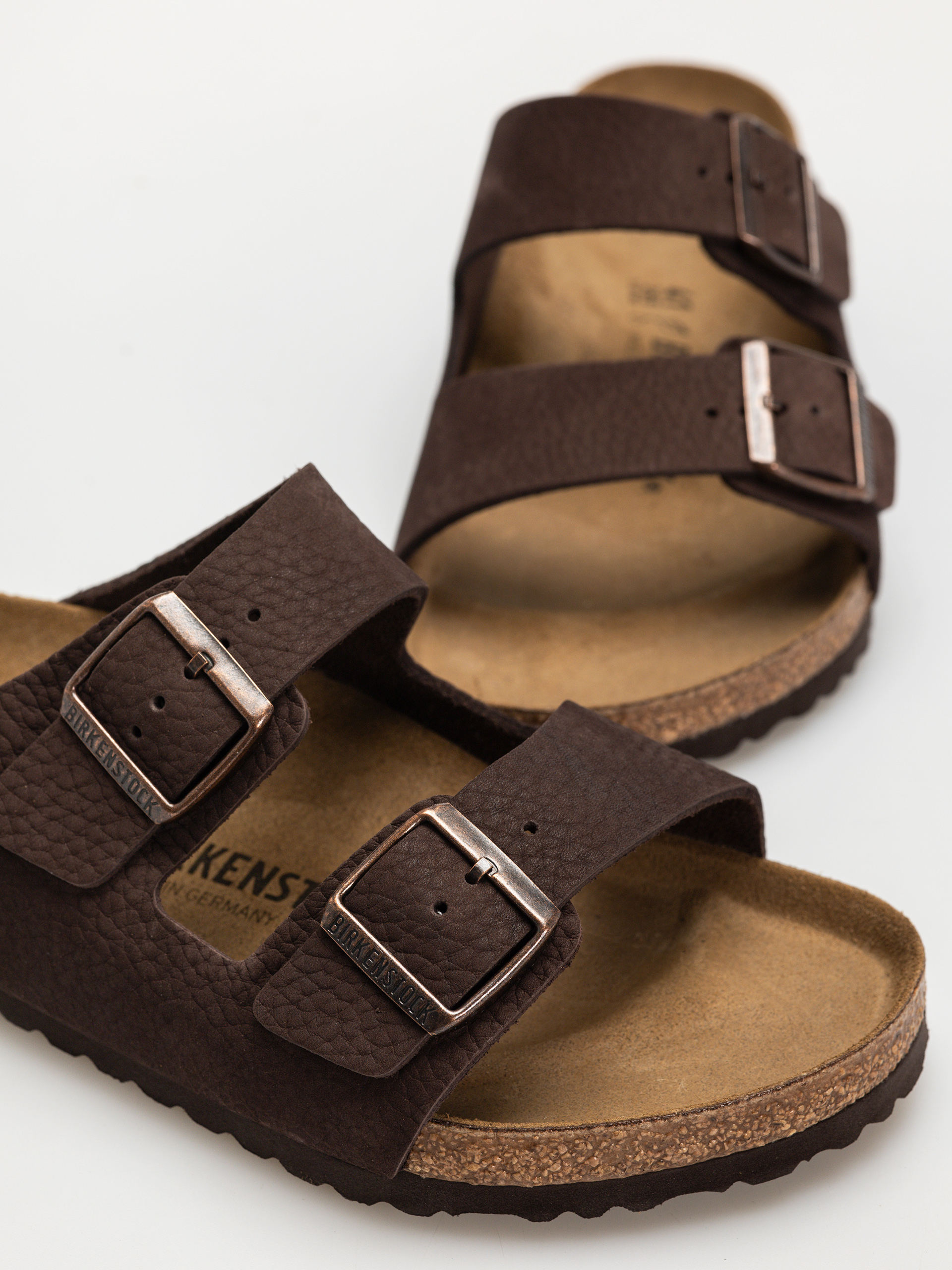 Șlapi Birkenstock Arizona Nubuck Leather Regular (desert buck roast)