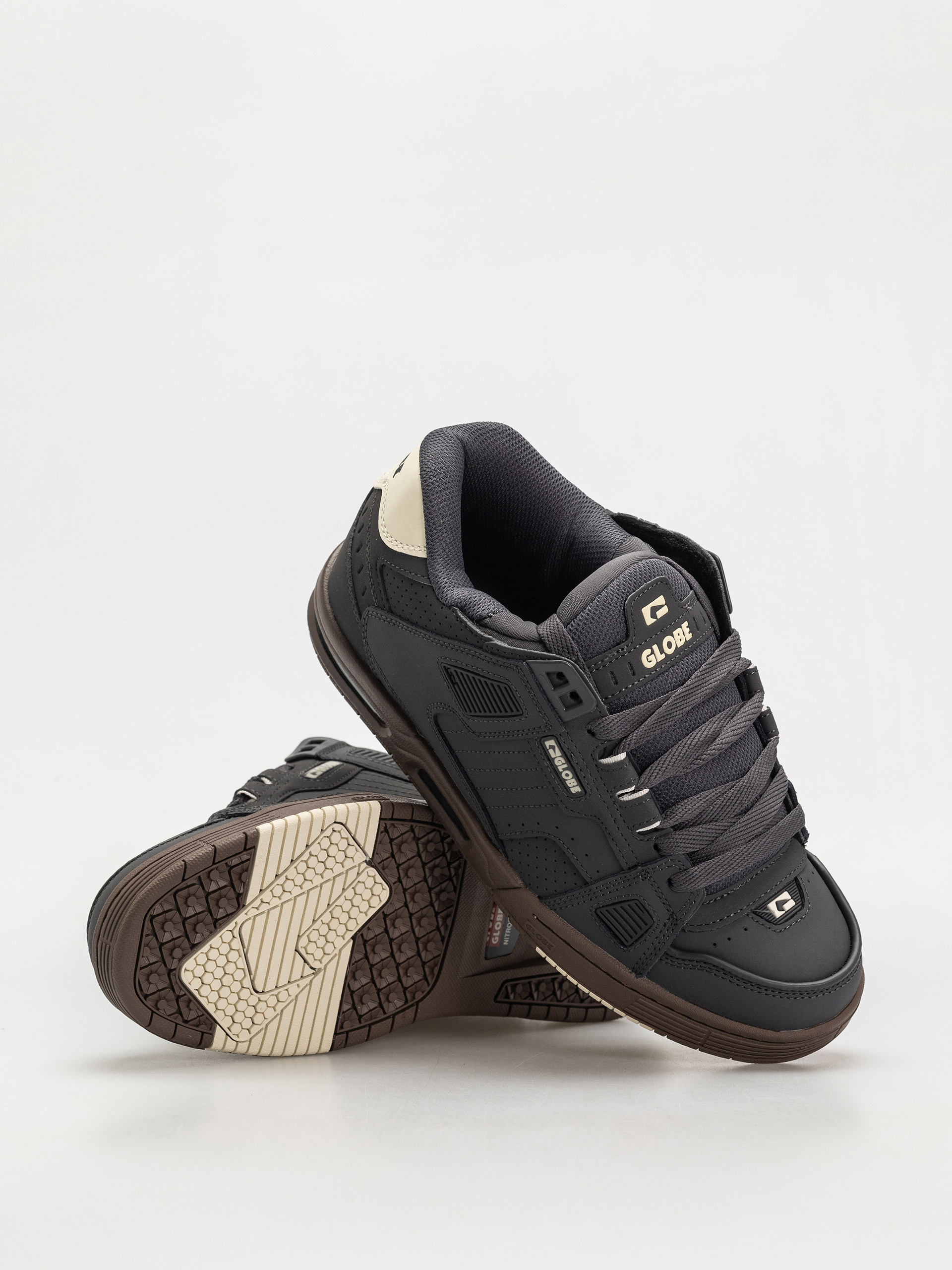 Pantofi Globe Sabre (lead/gum)