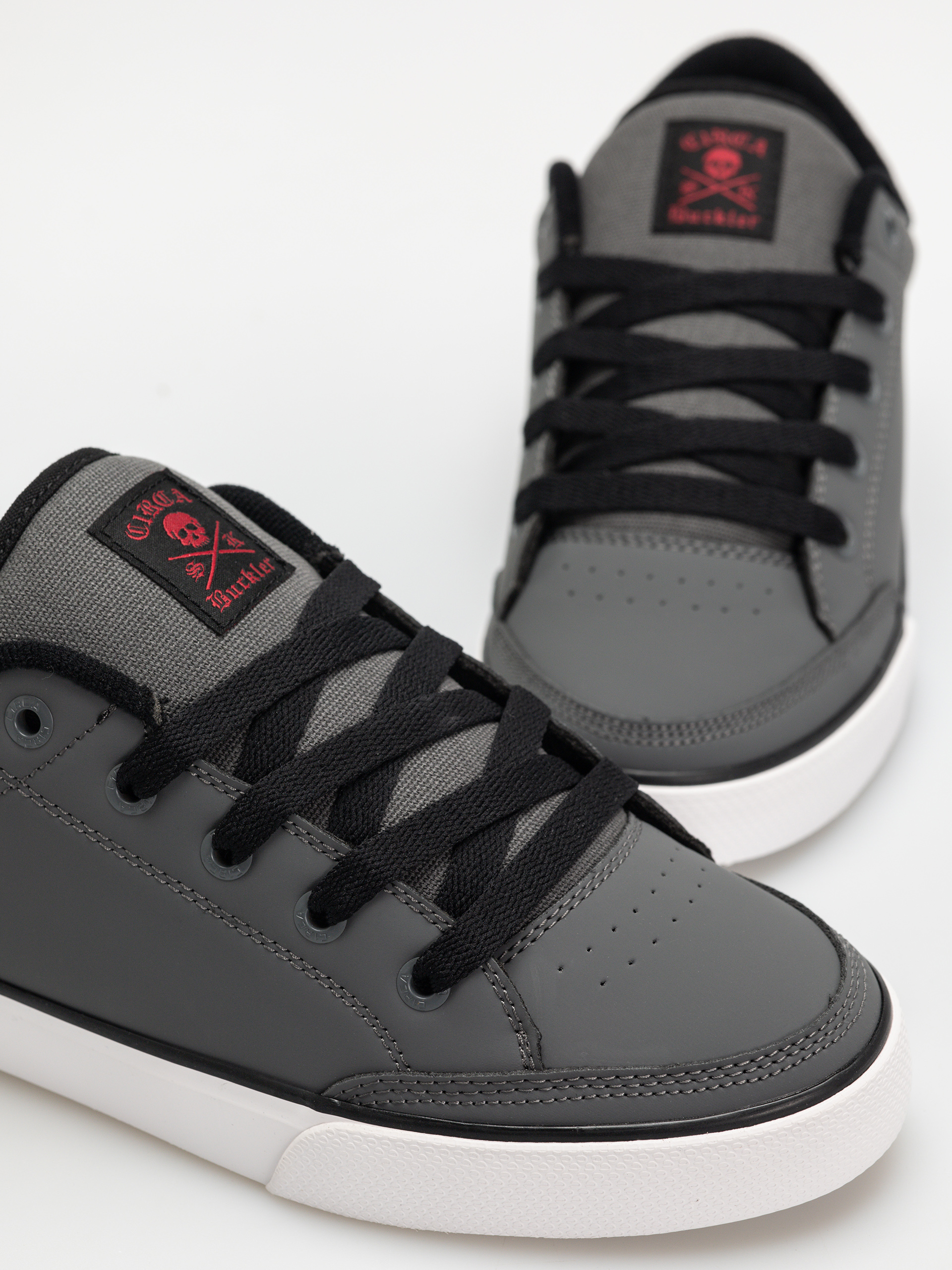 Pantofi Circa Buckler Sk (asphalt/caviar/red)