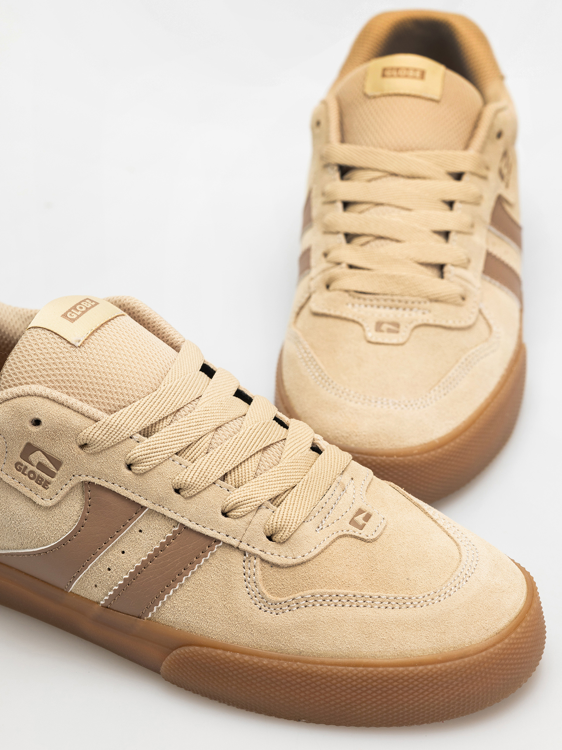 Pantofi Globe Encore 2 (almond/gum)