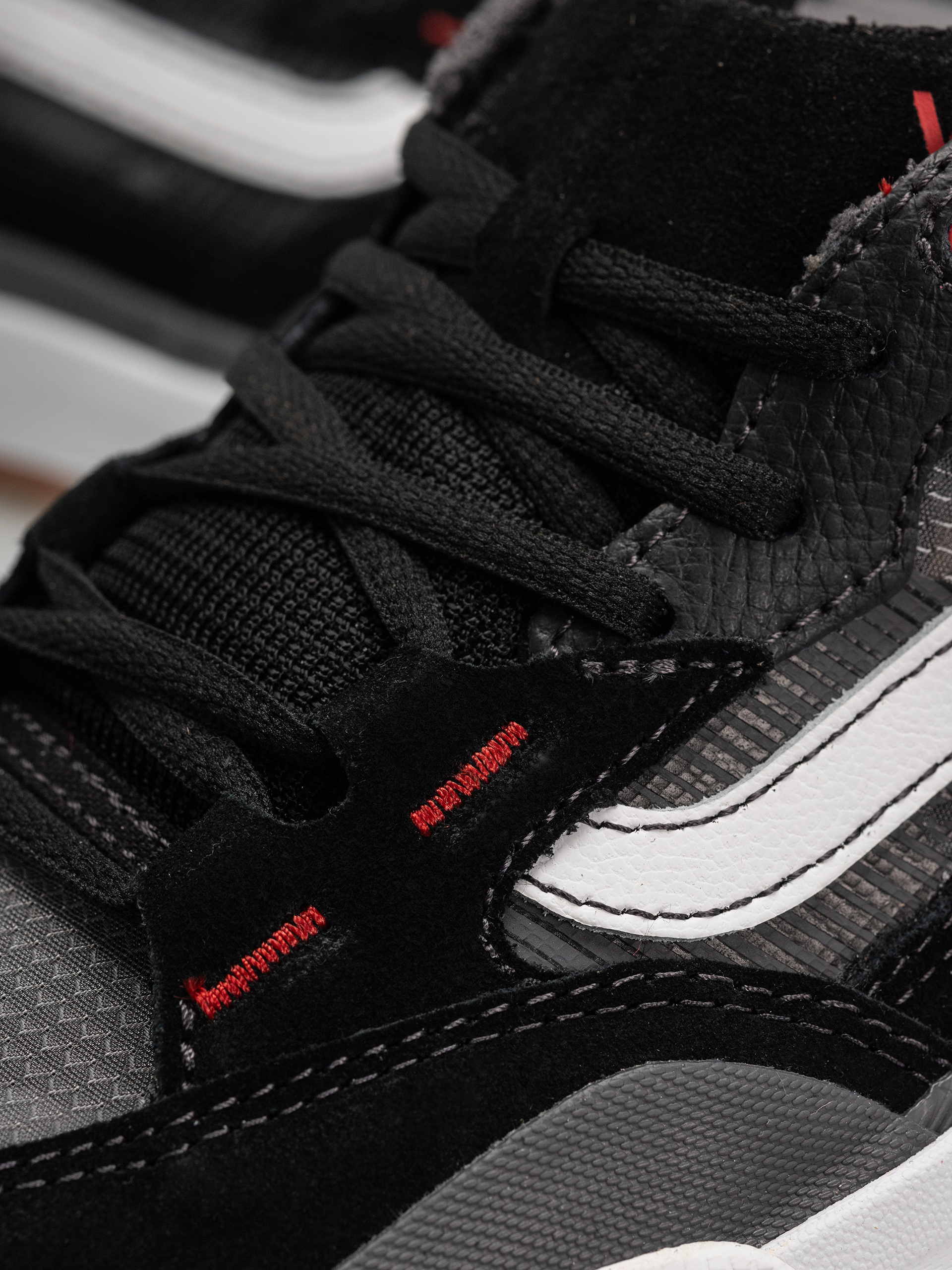 Pantofi Vans Skate 2 Wayvee (black/white/red)