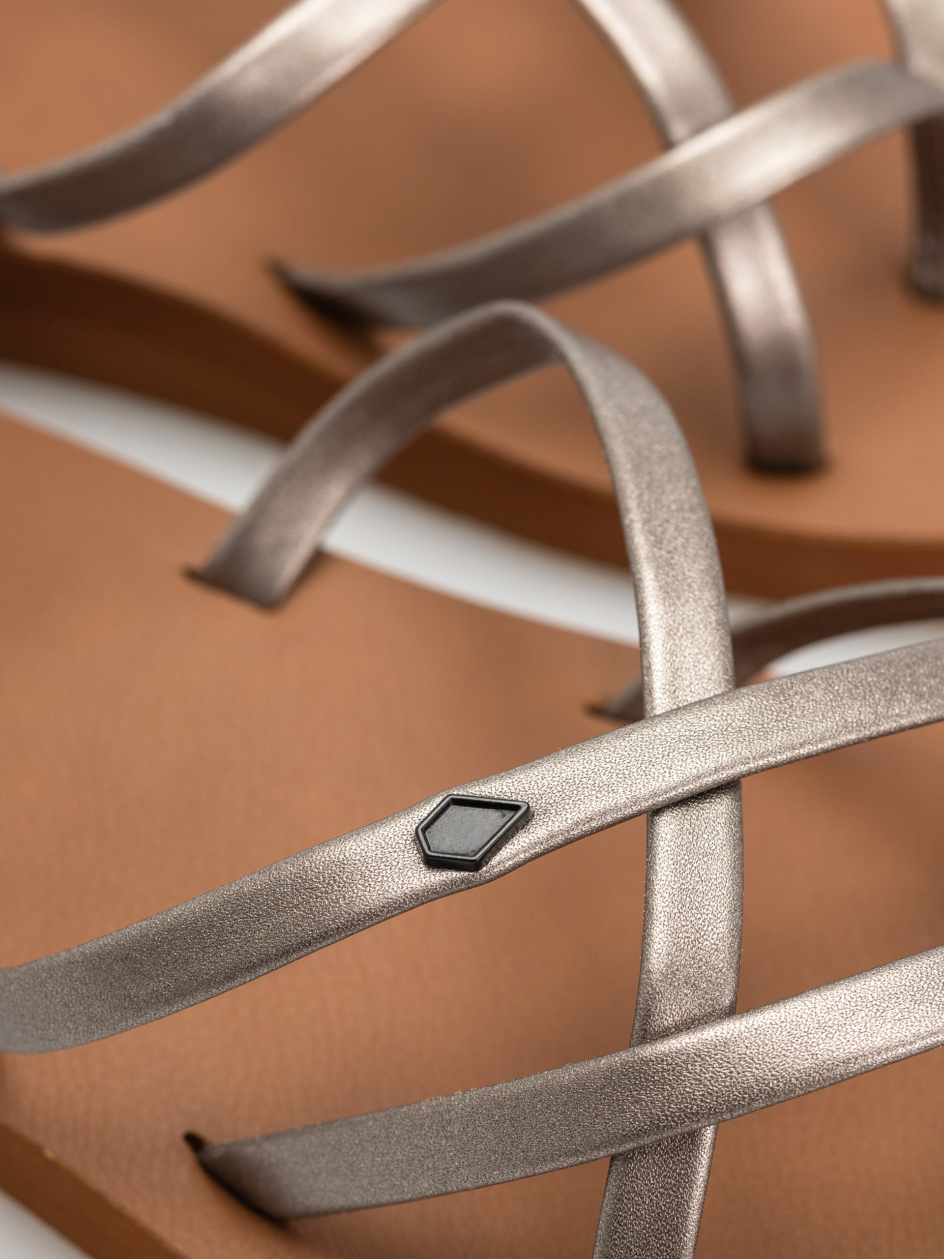 papuci de plajă Volcom New School II Wmn (old gold)