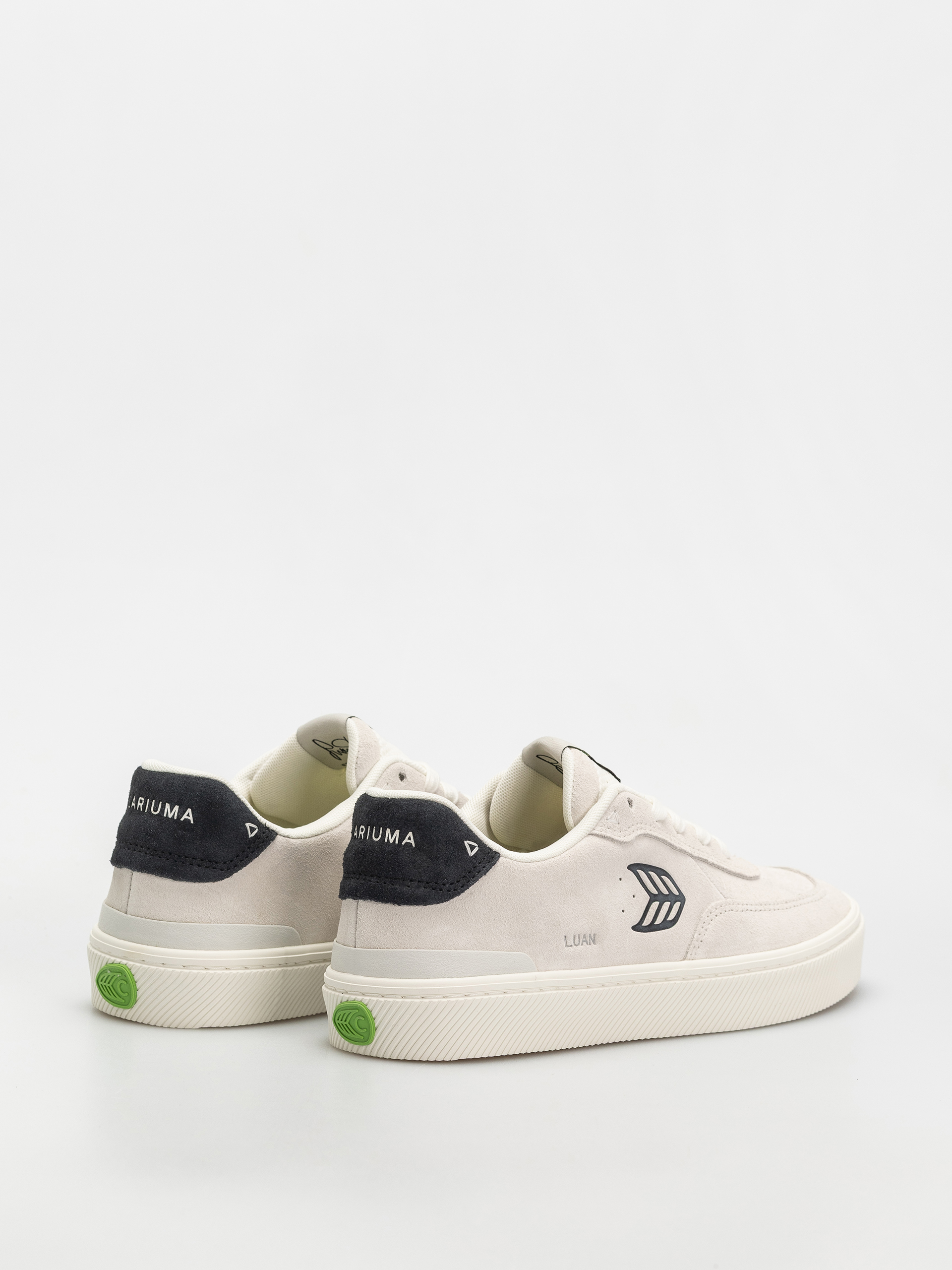 Pantofi Cariuma Luan Pro (smoke white suede black logo)