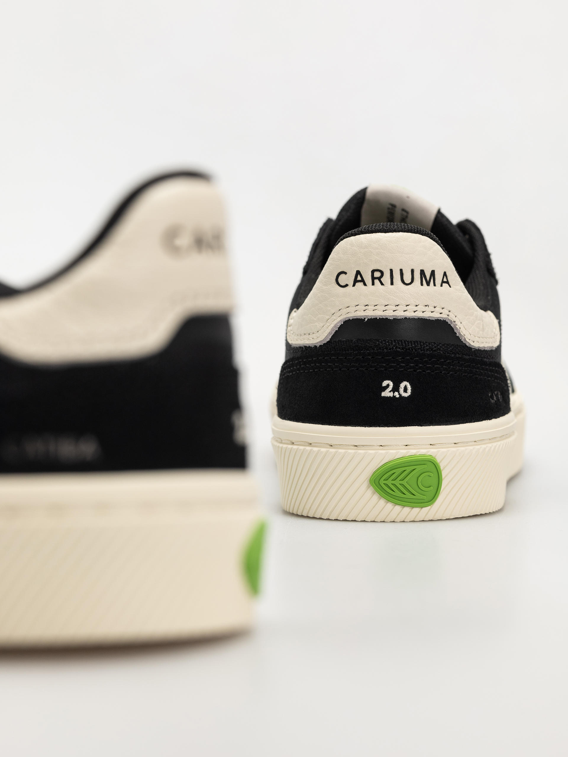 Pantofi Cariuma Catiba Pro 2.0 (black suede and cordura ivory logo)