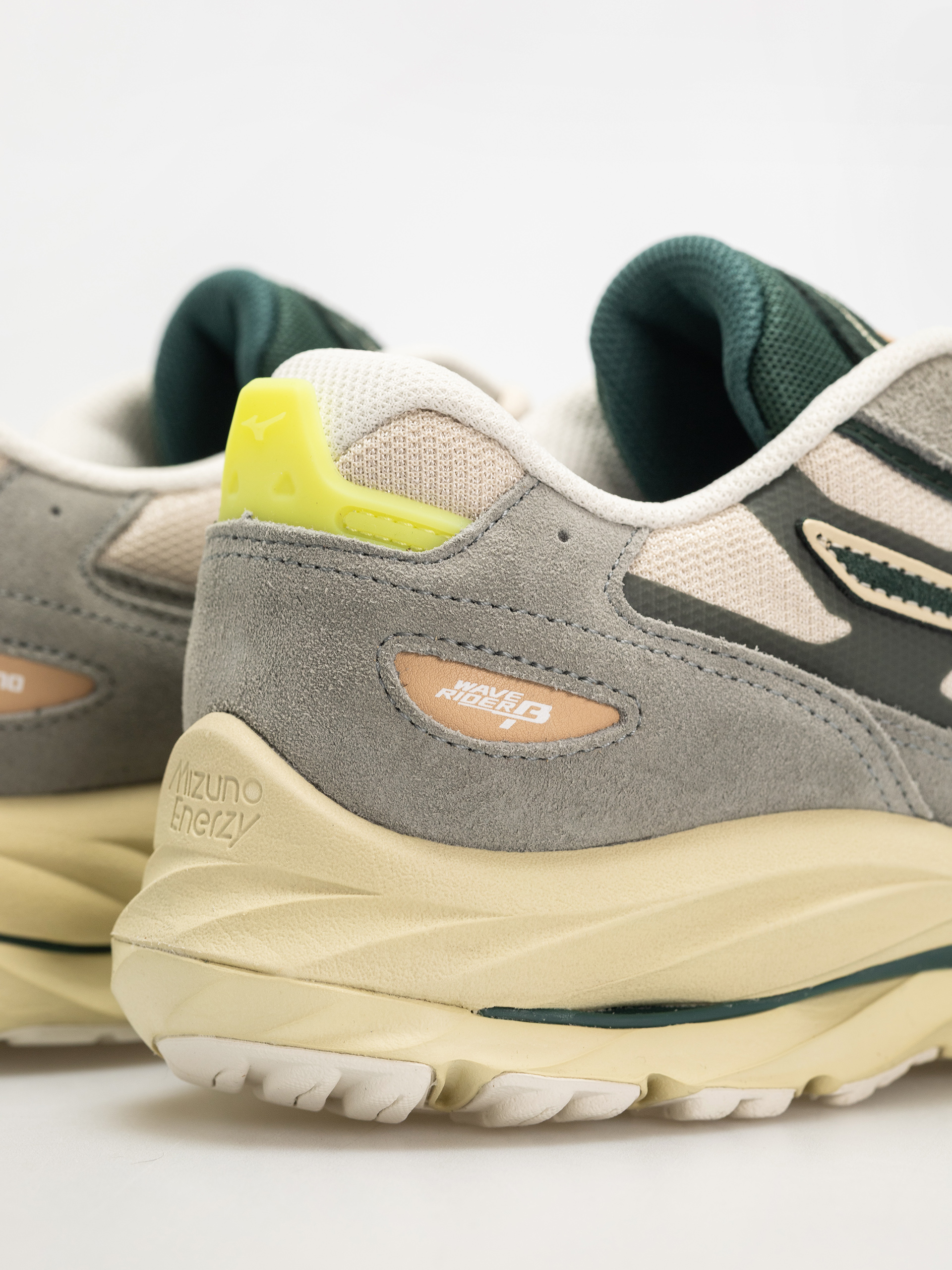 Pantofi Mizuno Wave Rider Beta (shadow/pine grove/summer sand)