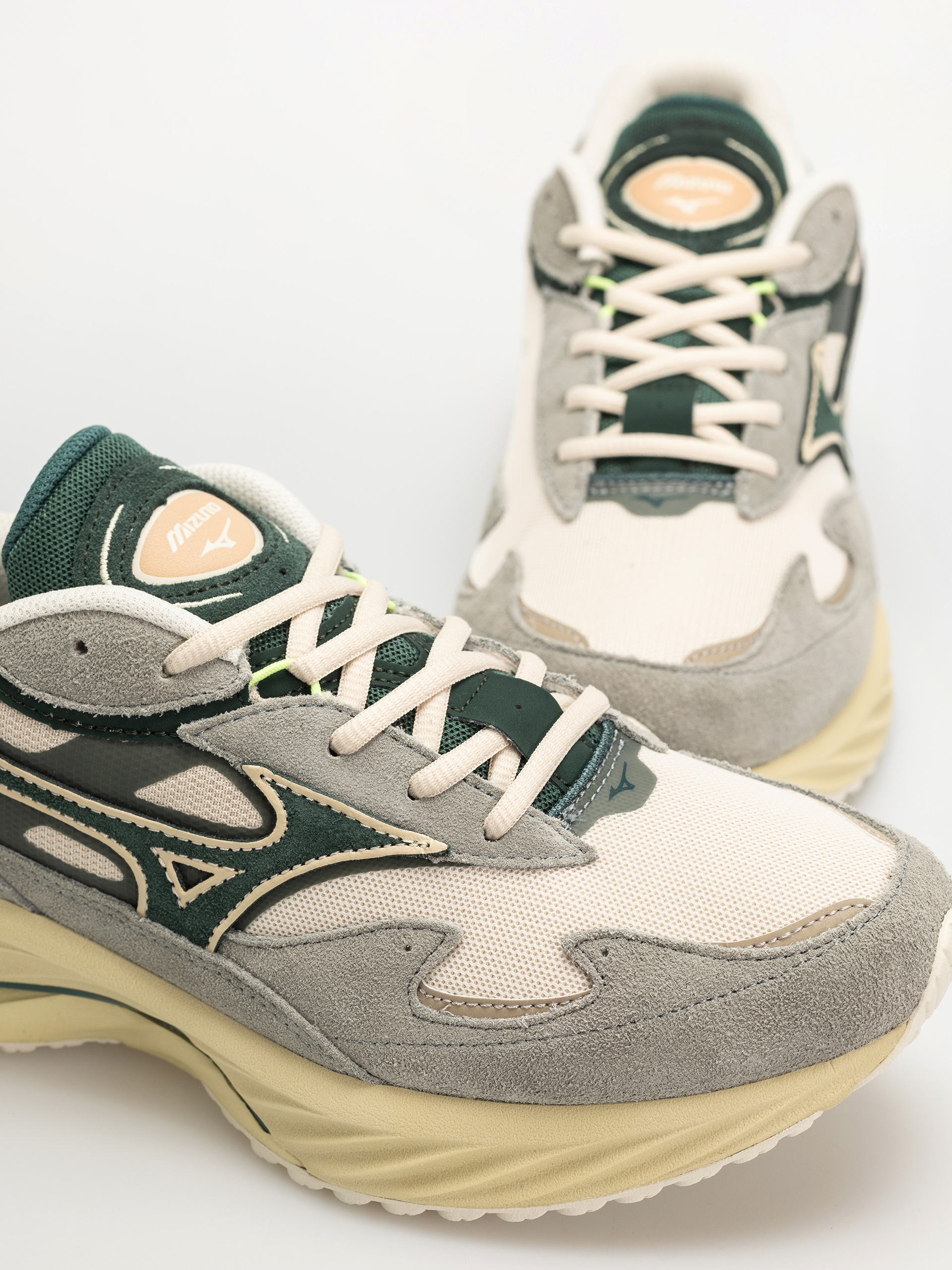 Pantofi Mizuno Wave Rider Beta (shadow/pine grove/summer sand)