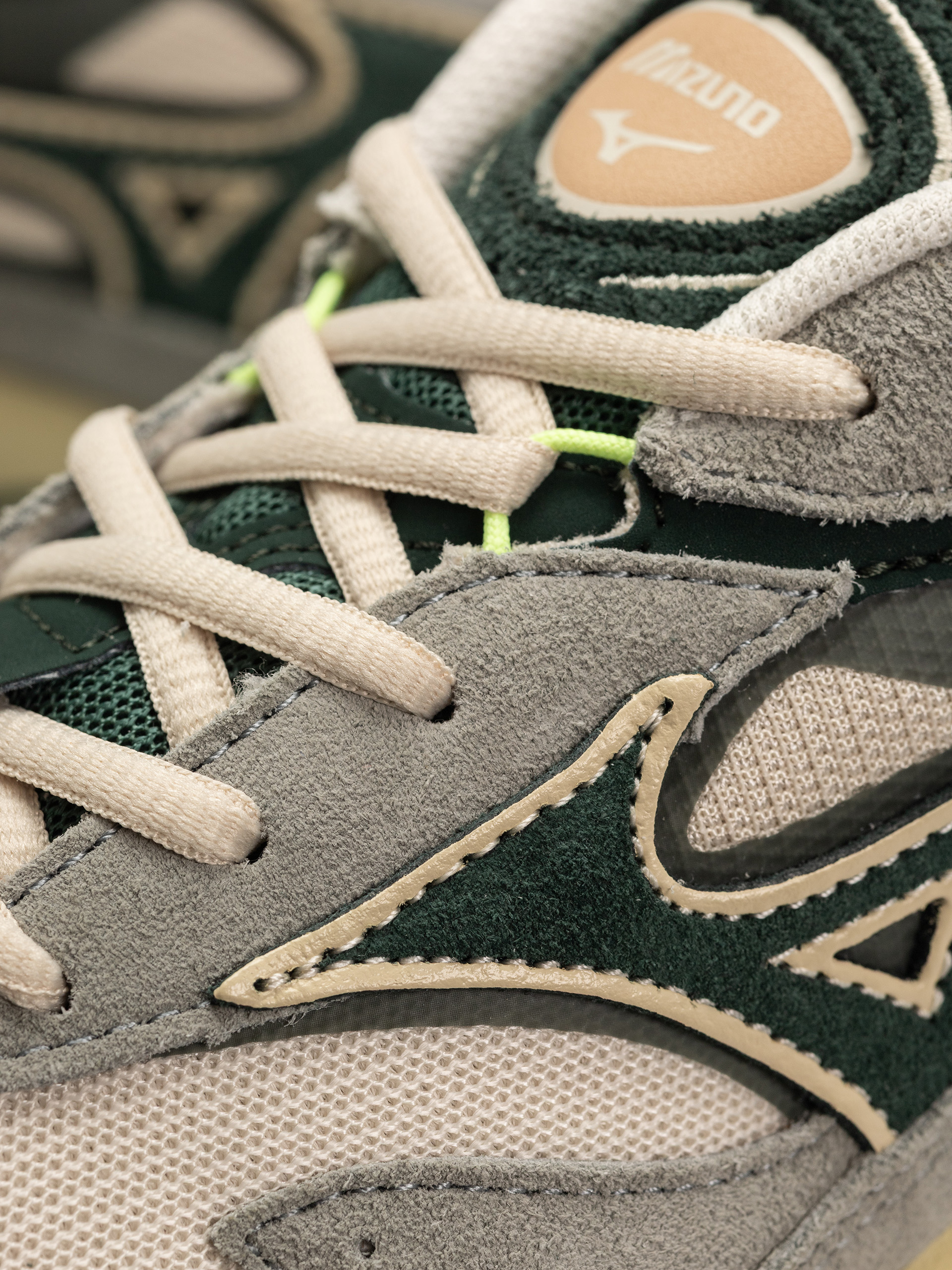 Pantofi Mizuno Wave Rider Beta (shadow/pine grove/summer sand)