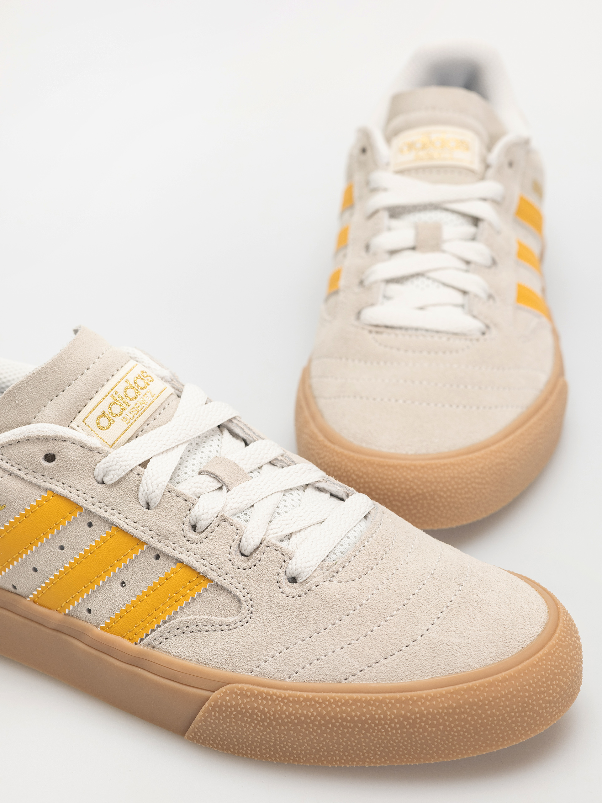 Pantofi adidas Busenitz Vulc II (crywht/preyel/goldmt)