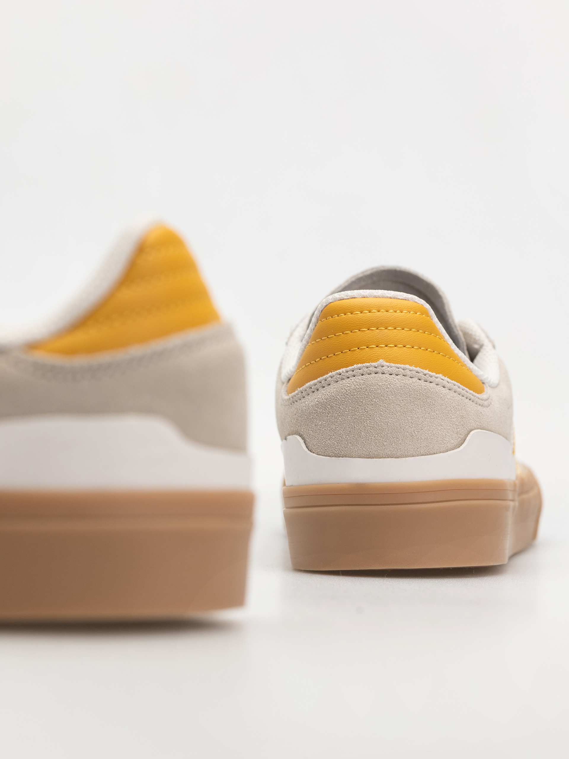 Pantofi adidas Busenitz Vulc II (crywht/preyel/goldmt)