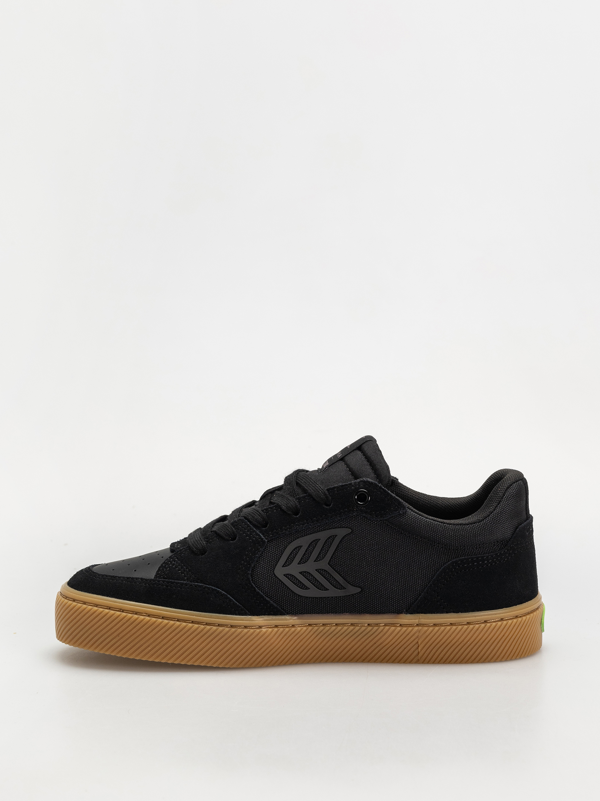 Pantofi Cariuma Vallely Pro (gum black suede and cordura ash grey logo)