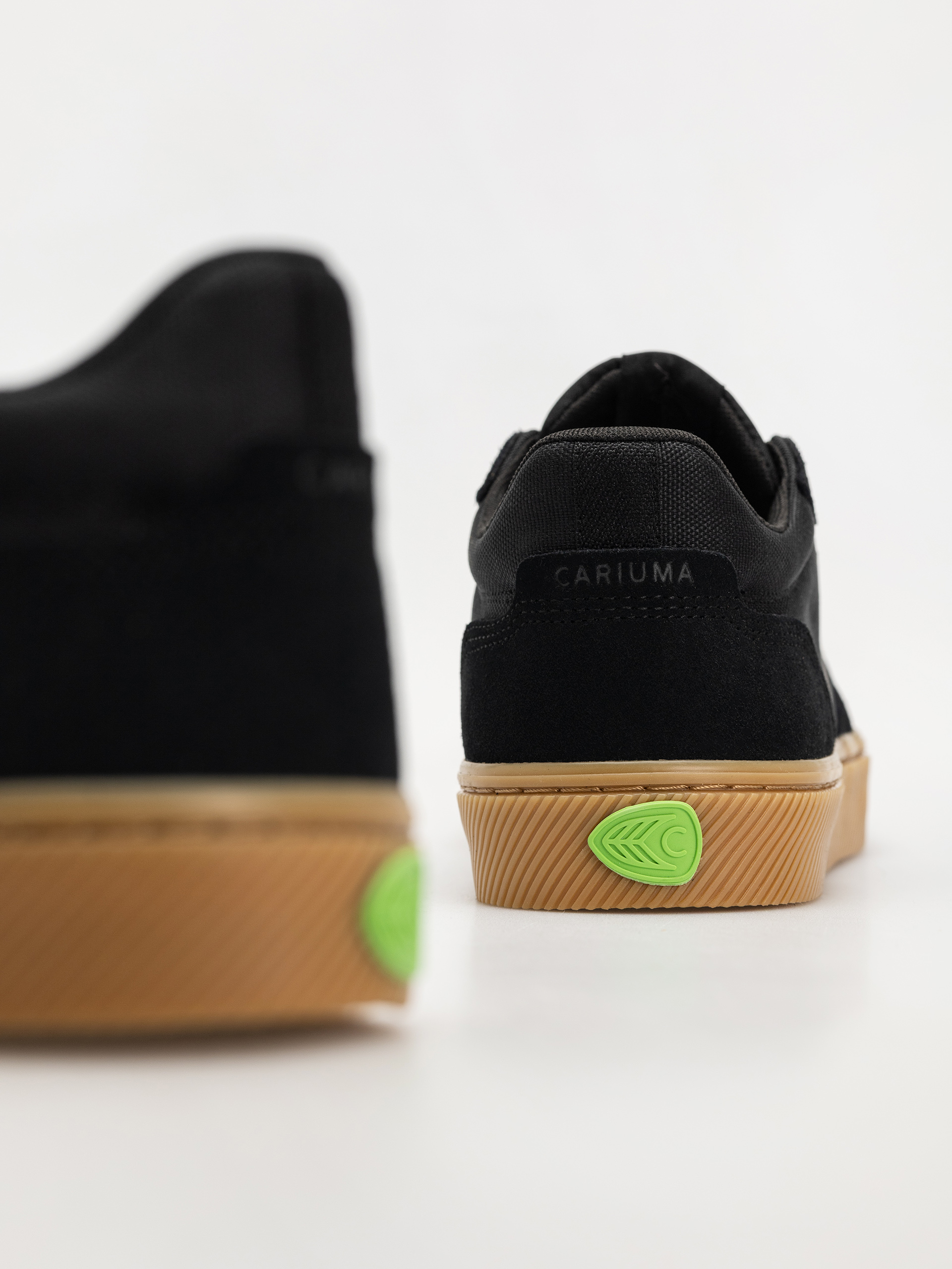 Pantofi Cariuma Vallely Pro (gum black suede and cordura ash grey logo)