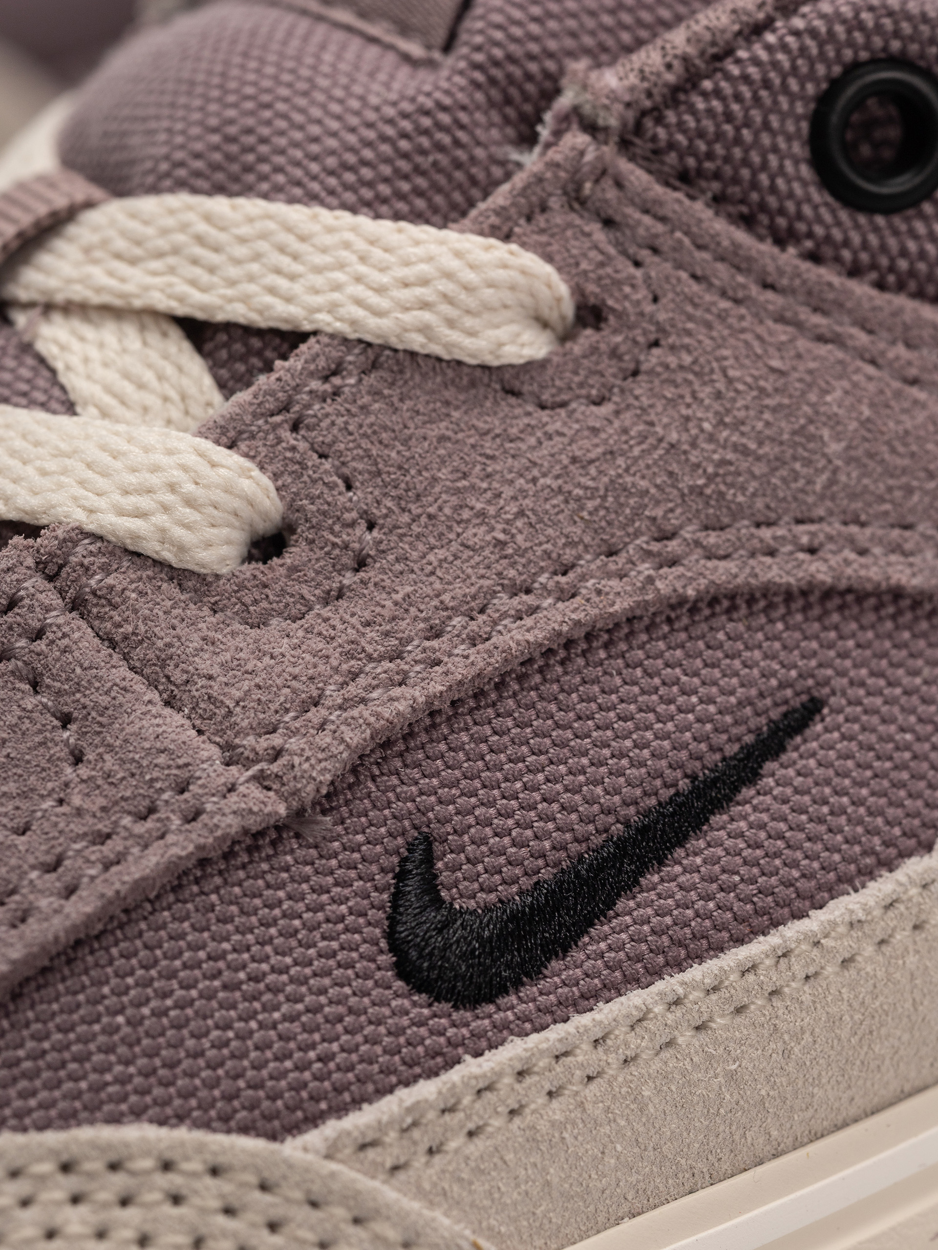 Pantofi Nike SB Malor TE (taupe grey/black lt orewood brn cinnamon)