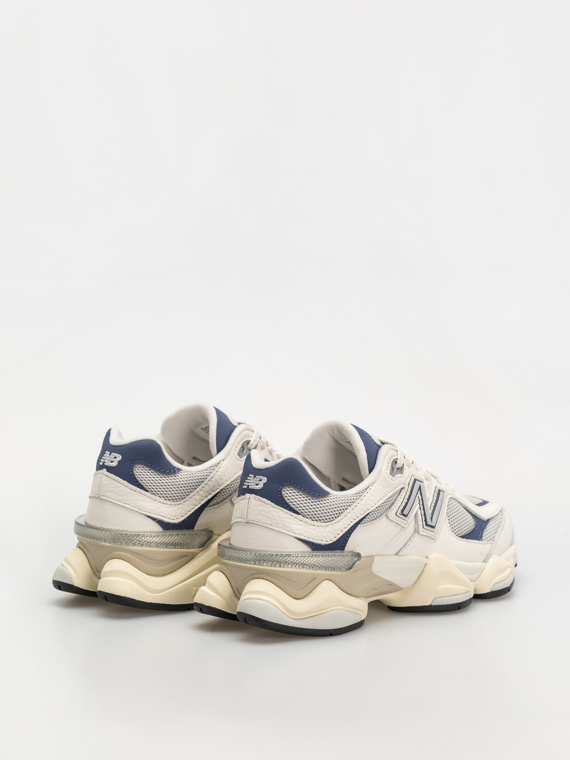 Pantofi New Balance 9060 (sea salt)