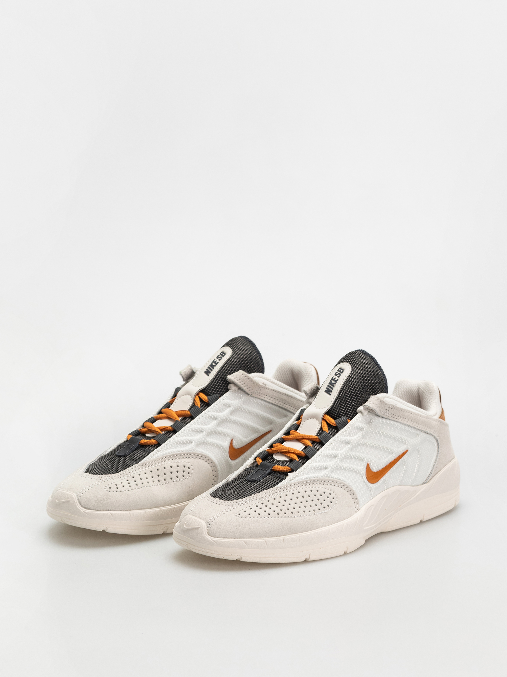 Pantofi Nike SB Vertebrae (summit white/monarch phantom)