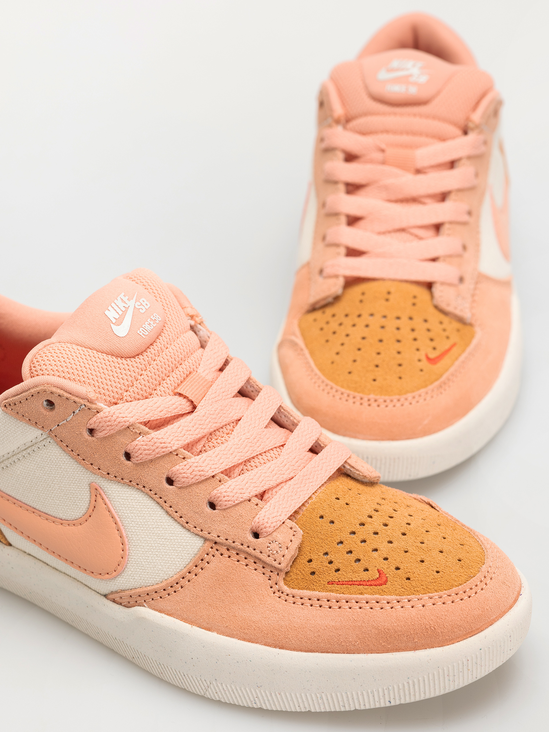 Pantofi Nike SB Force 58 (pale ivory/apricot agate copper moon)