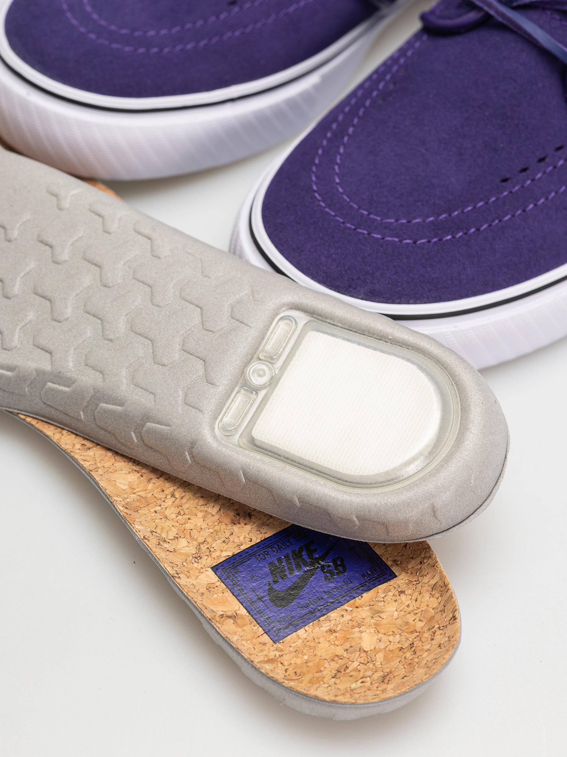 Pantofi Nike SB Zoom Janoski Og+ (court purple/black court purple white)