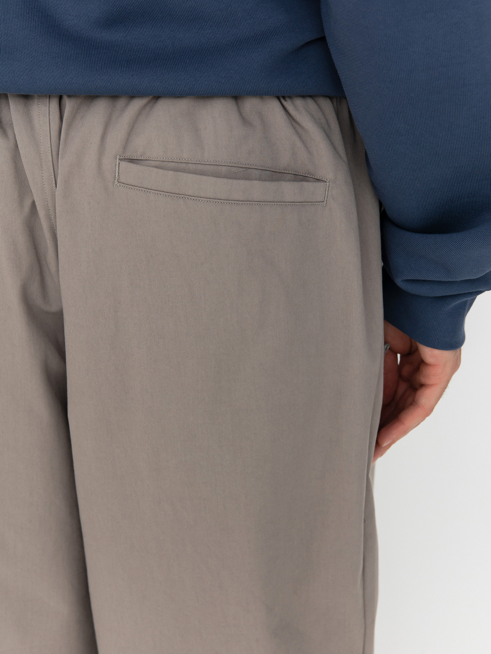 Pantaloni adidas Pintuck (putbei)