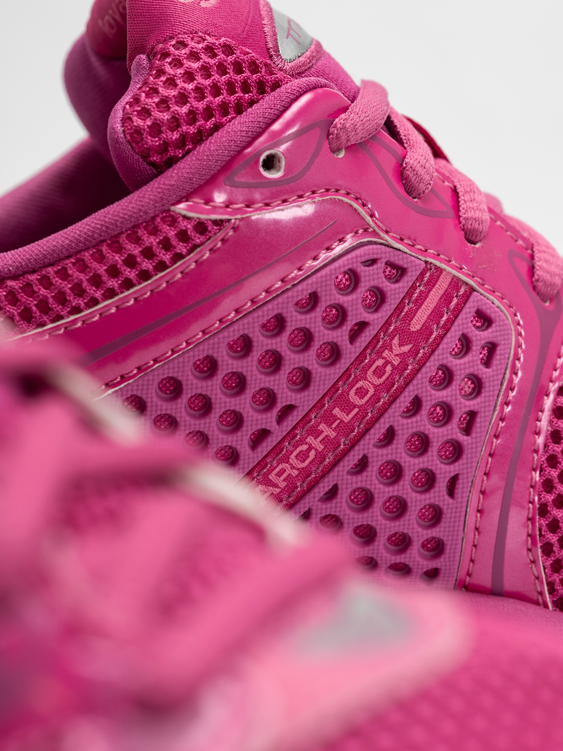 Pantofi Saucony Progrid Triumph 4 (pink)