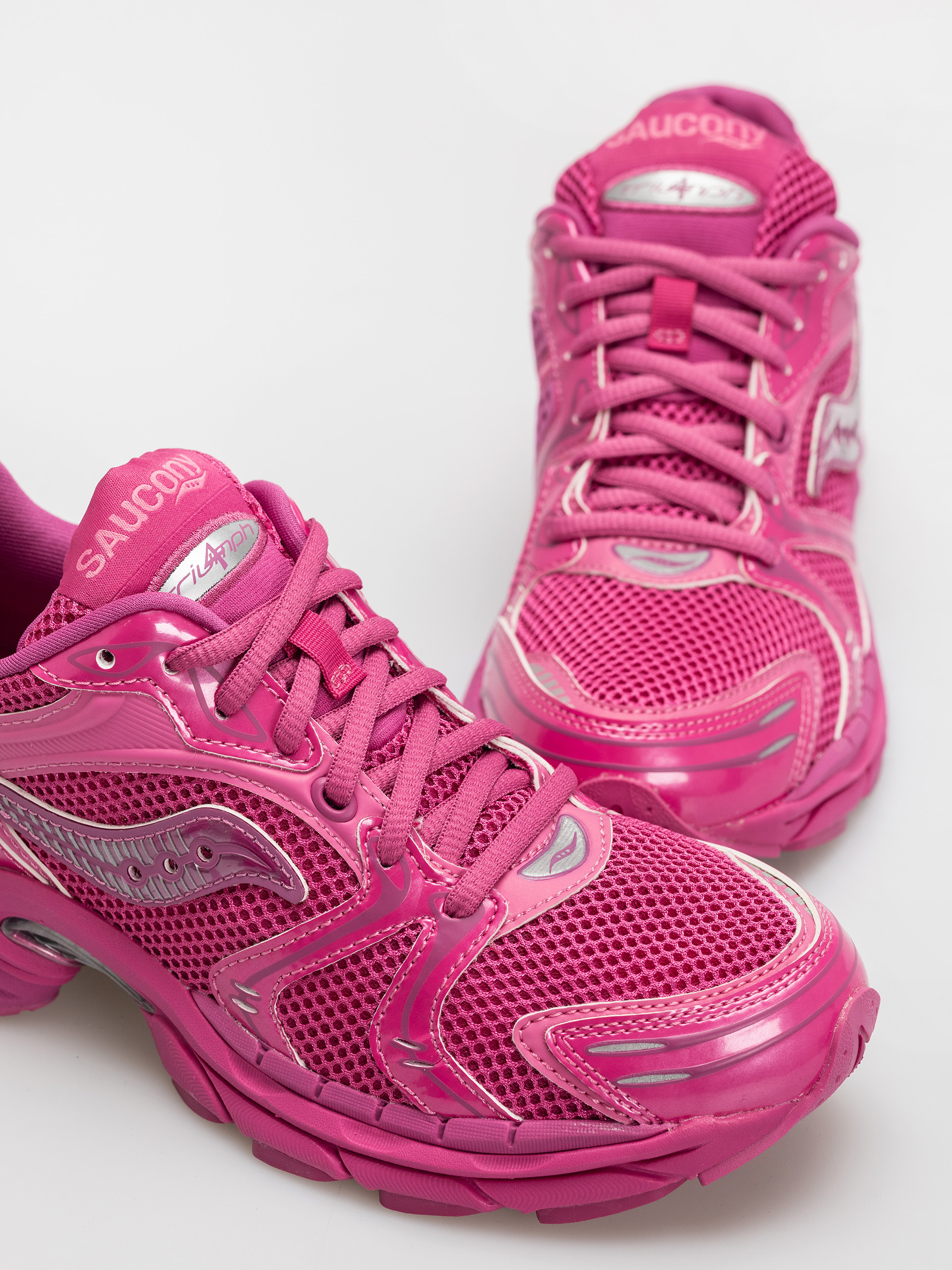 Pantofi Saucony Progrid Triumph 4 (pink)