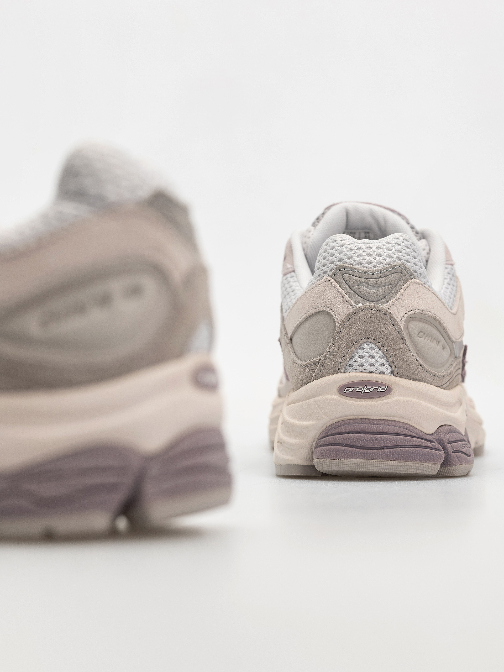 Pantofi Saucony Progrid Omni 9 (lght grey/lilac)