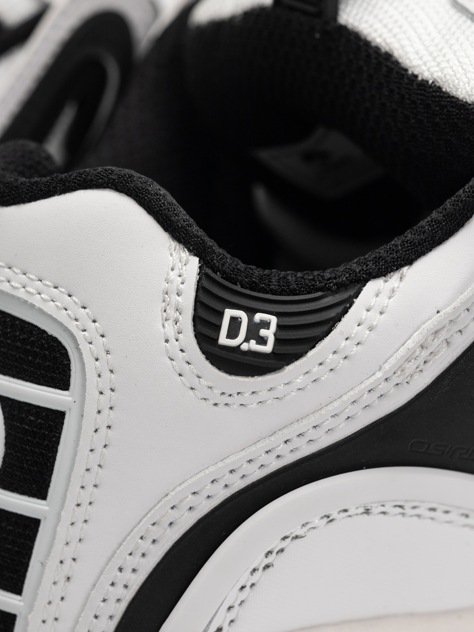 Pantofi Osiris D3 2001 (white/white/black)