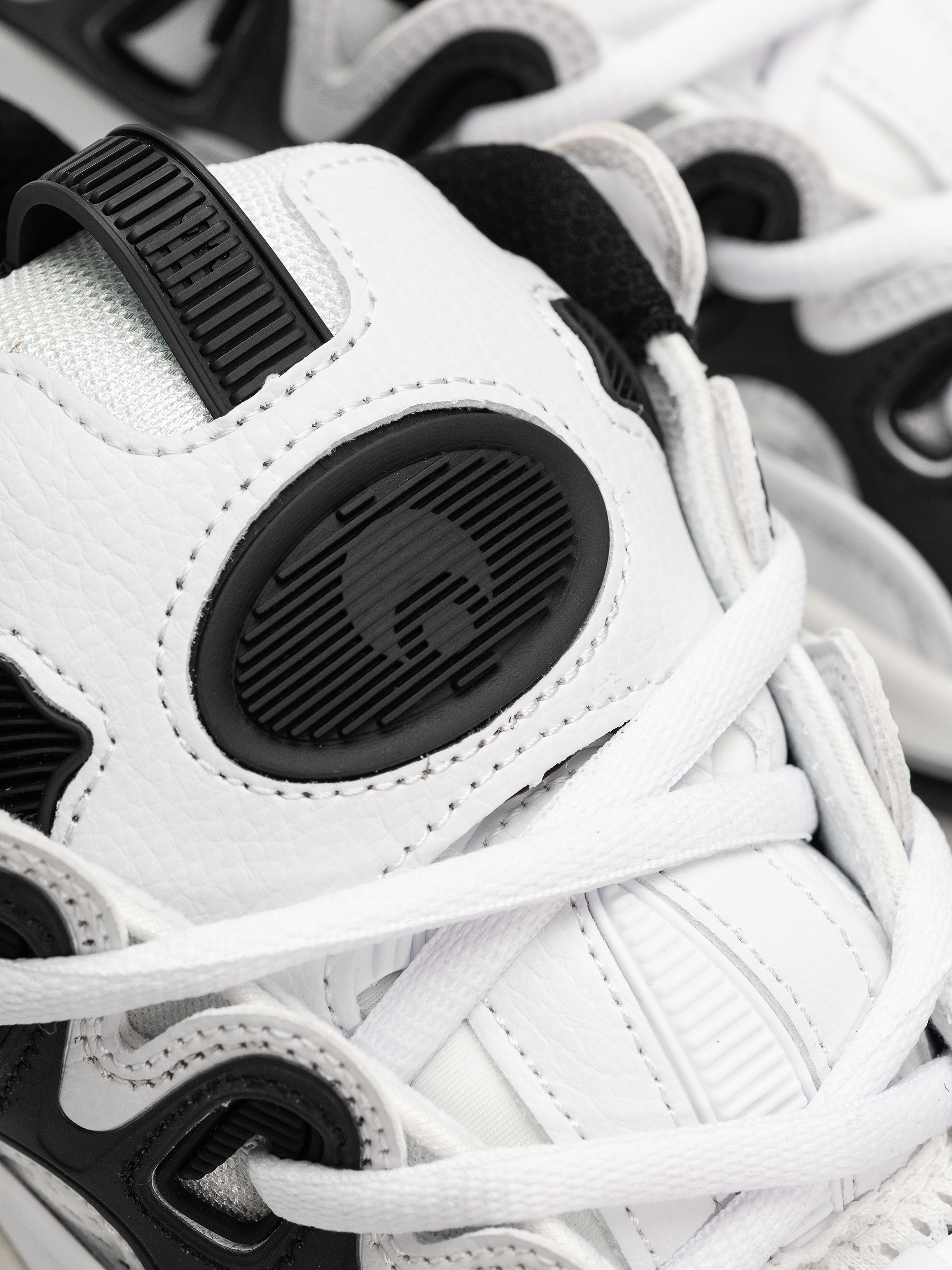 Pantofi Osiris D3 2001 (white/white/black)