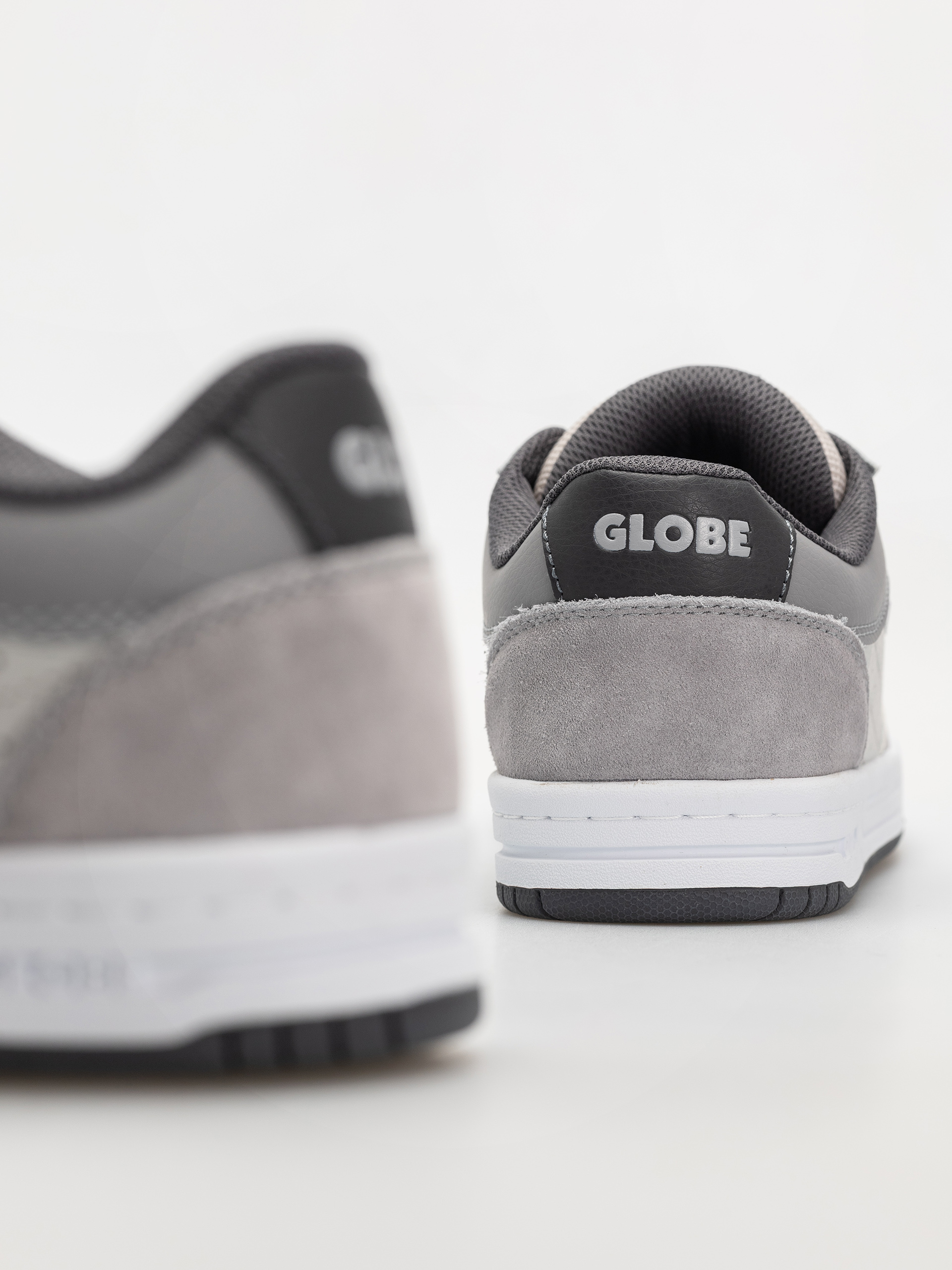 Pantofi Globe Mojo 2.0 (triple grey)