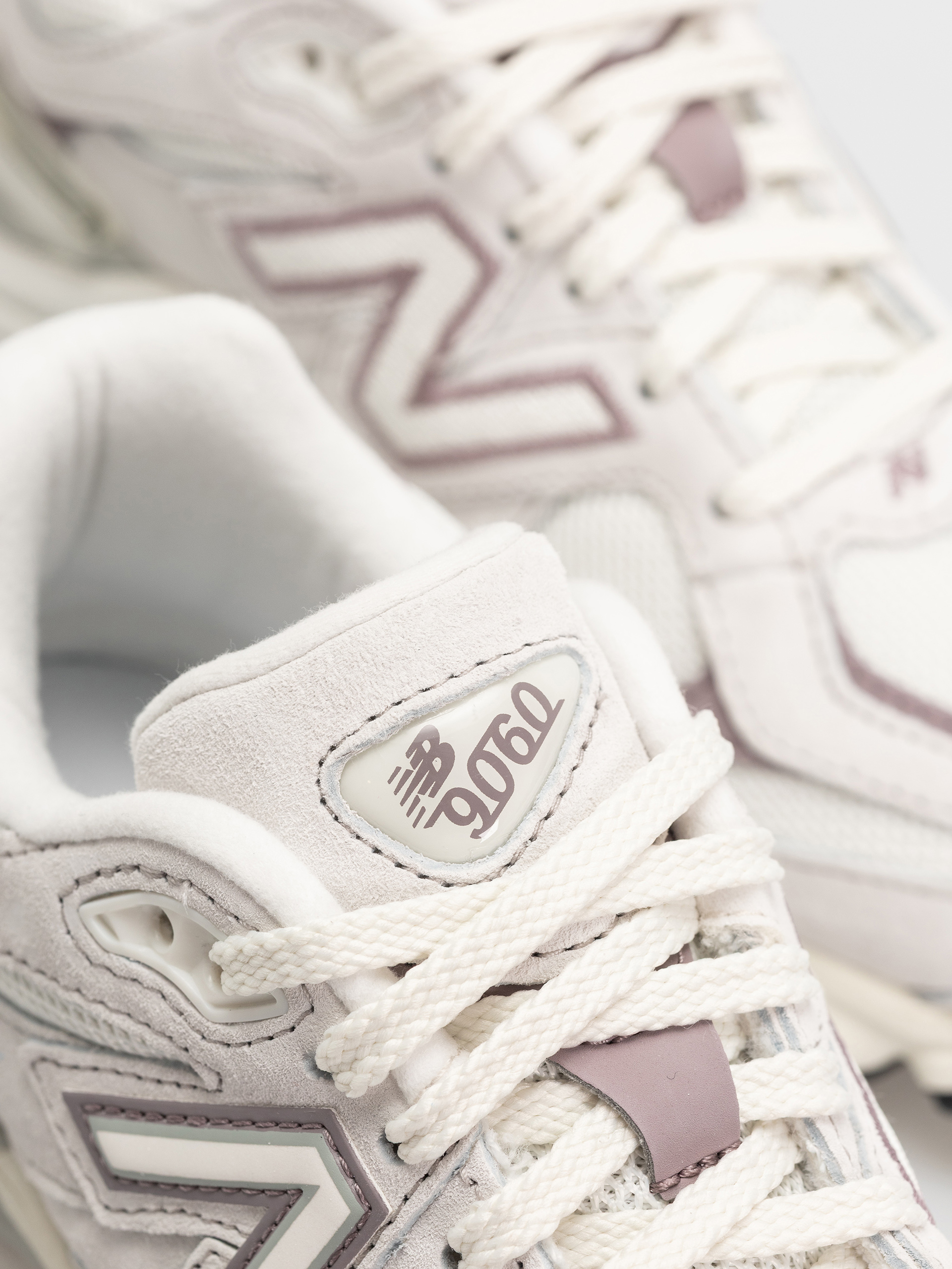 Pantofi New Balance 9060 (grey matter)